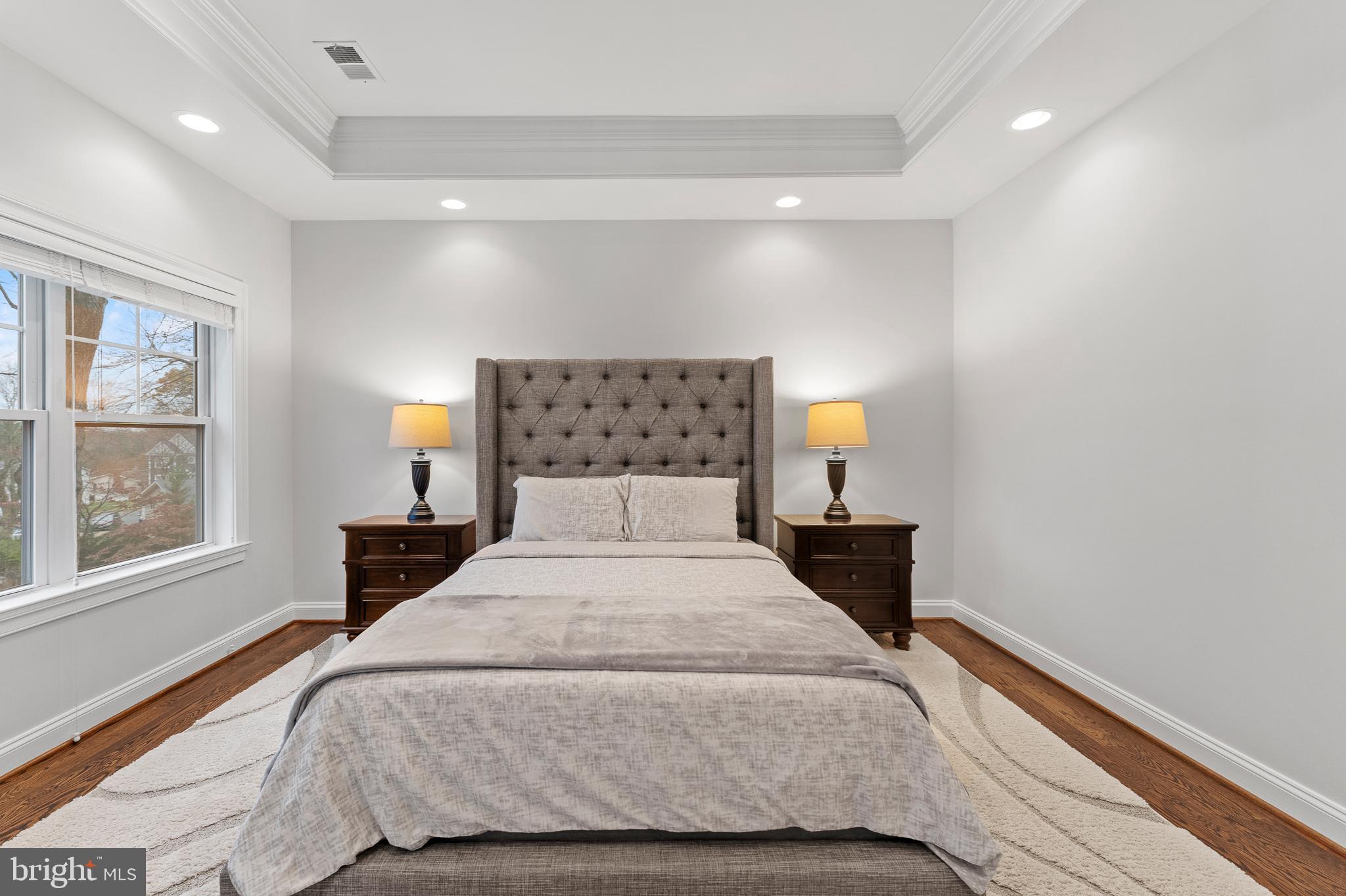 DUNN LORING WOODS - Residential