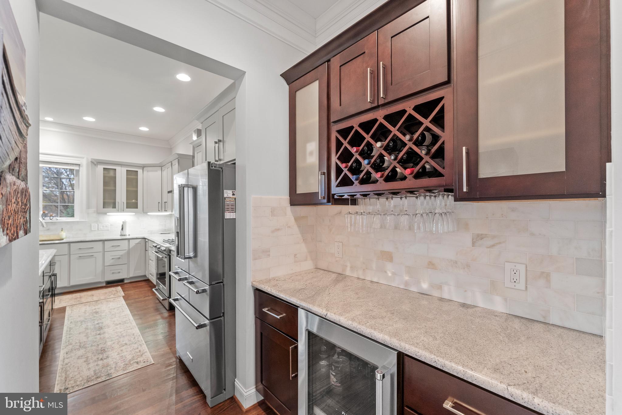 DUNN LORING WOODS - Residential