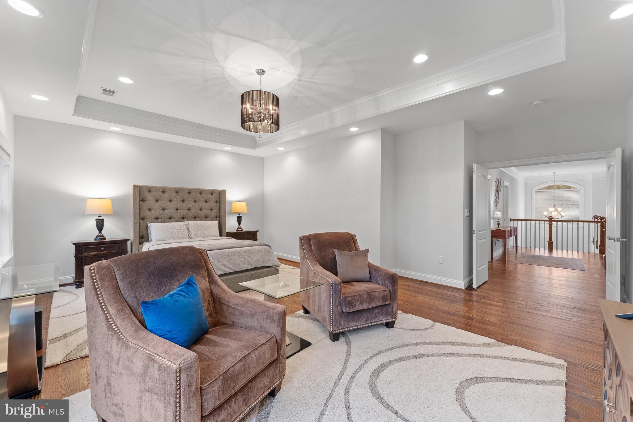 DUNN LORING WOODS - Residential