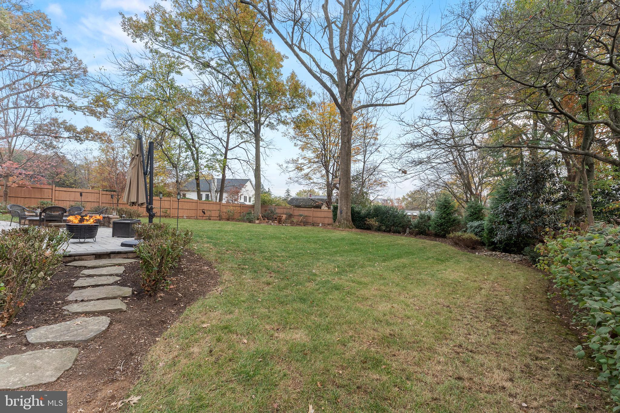 DUNN LORING WOODS - Residential