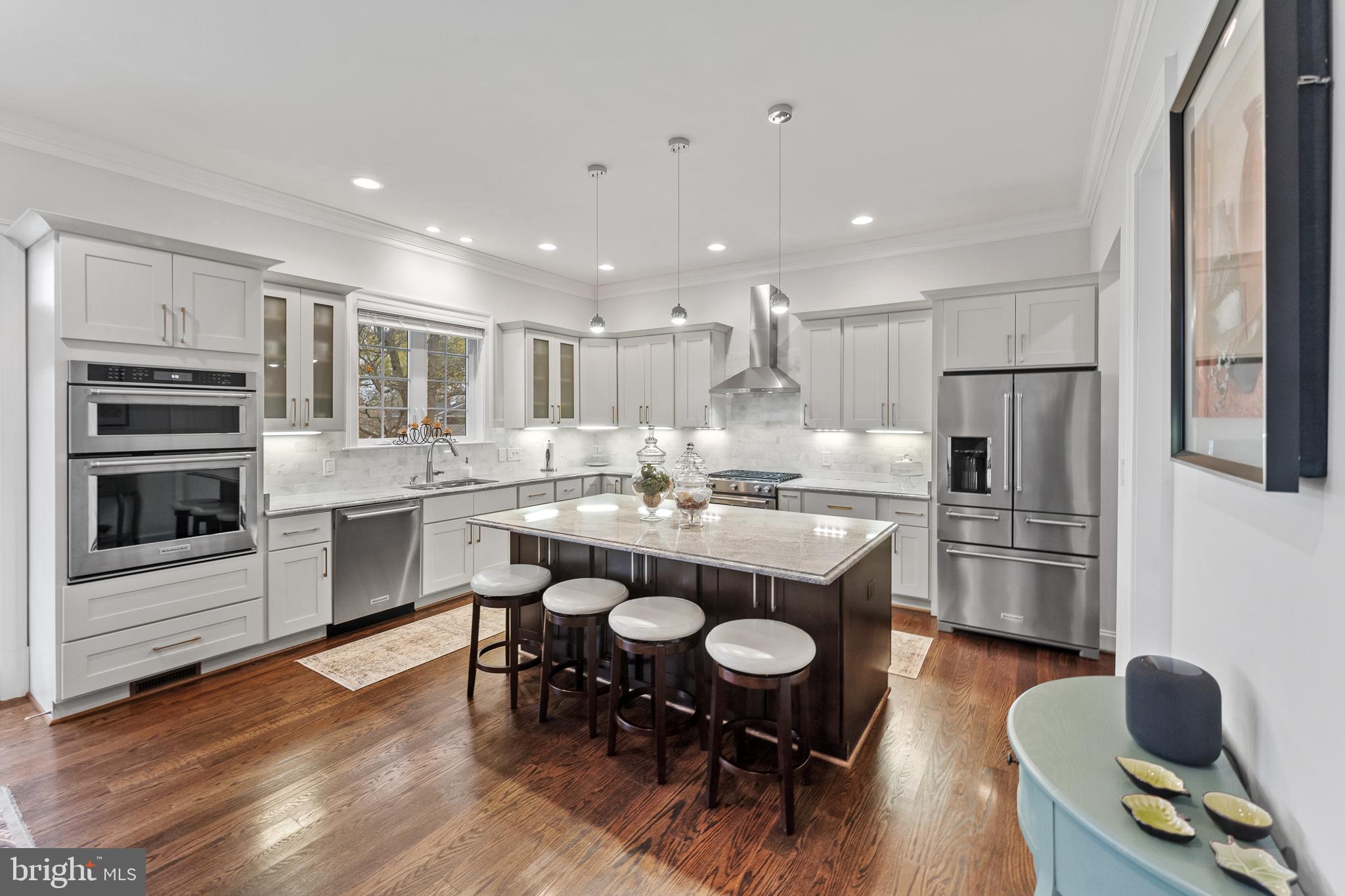 DUNN LORING WOODS - Residential