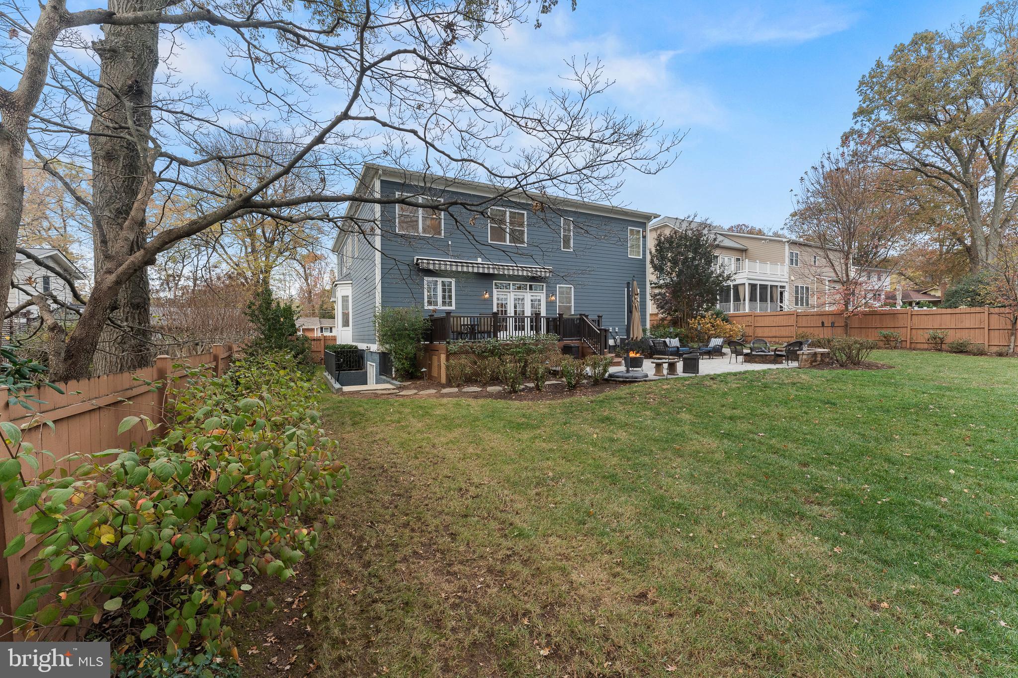 DUNN LORING WOODS - Residential