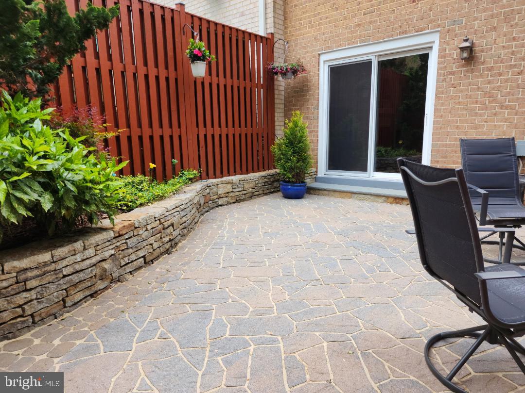 DEEPWOOD - Residential