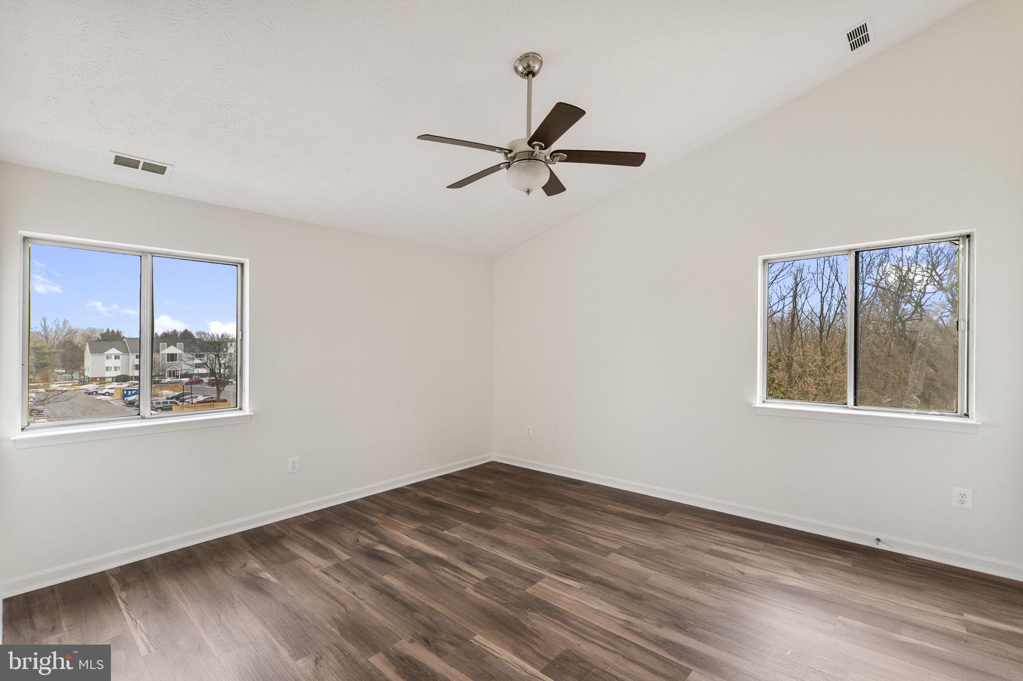 OLD FARM STATION - Residential