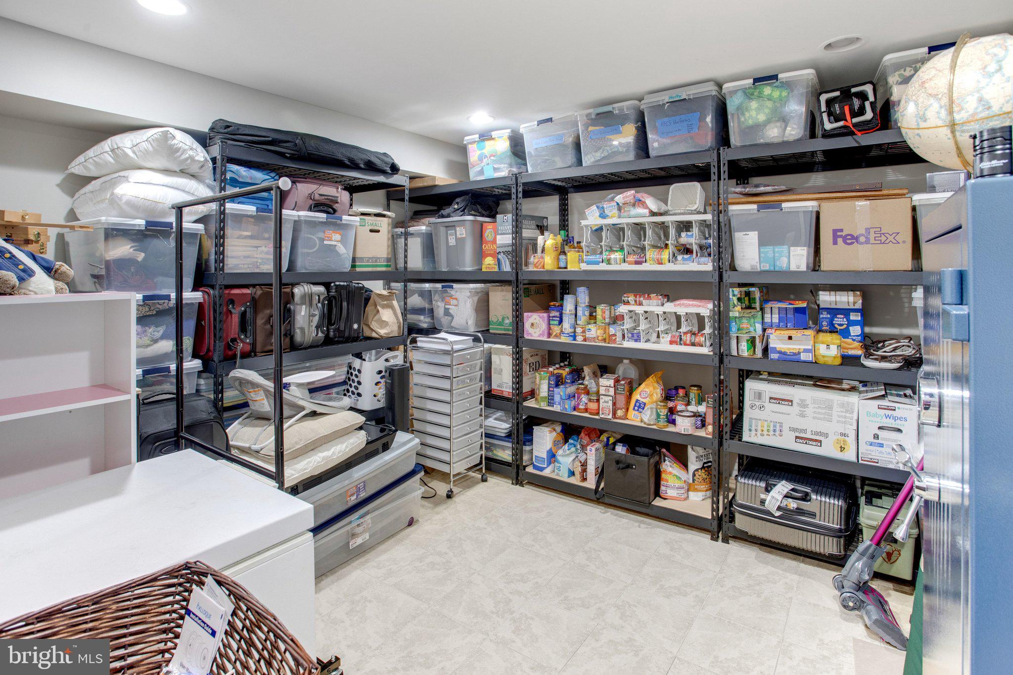 MONTCLAIR - Residential