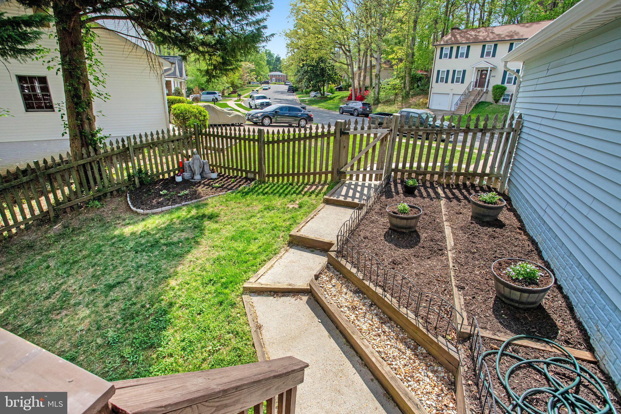 MONTCLAIR - Residential