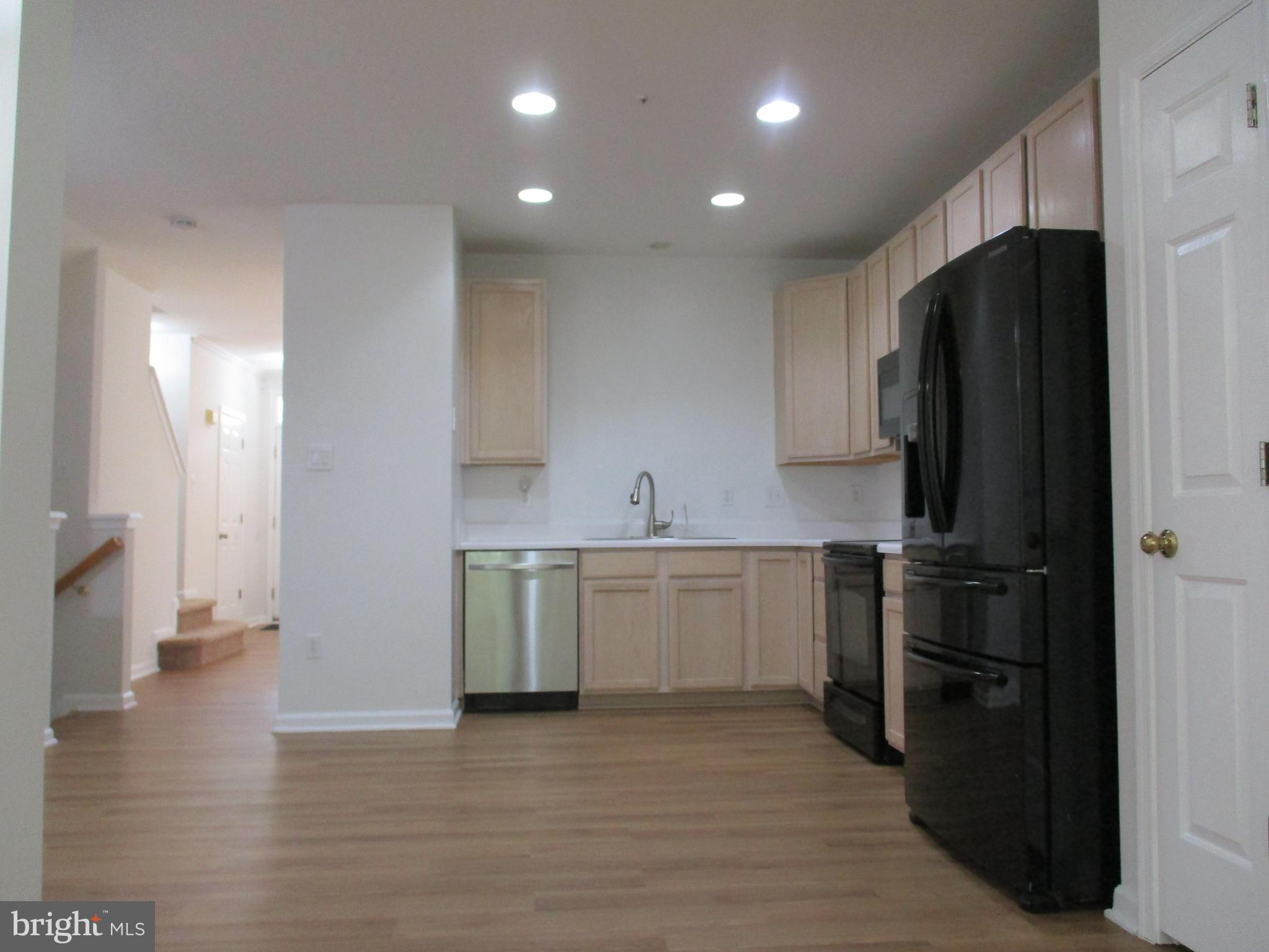 SENECA PARK NORTH - Residential Lease