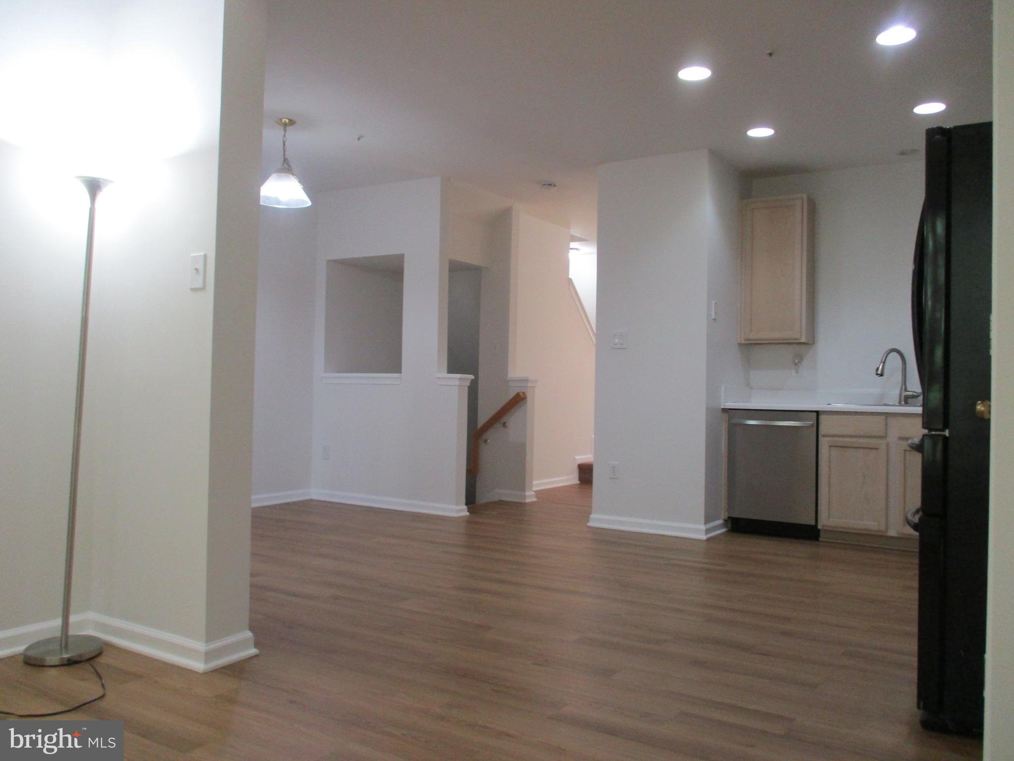 SENECA PARK NORTH - Residential Lease