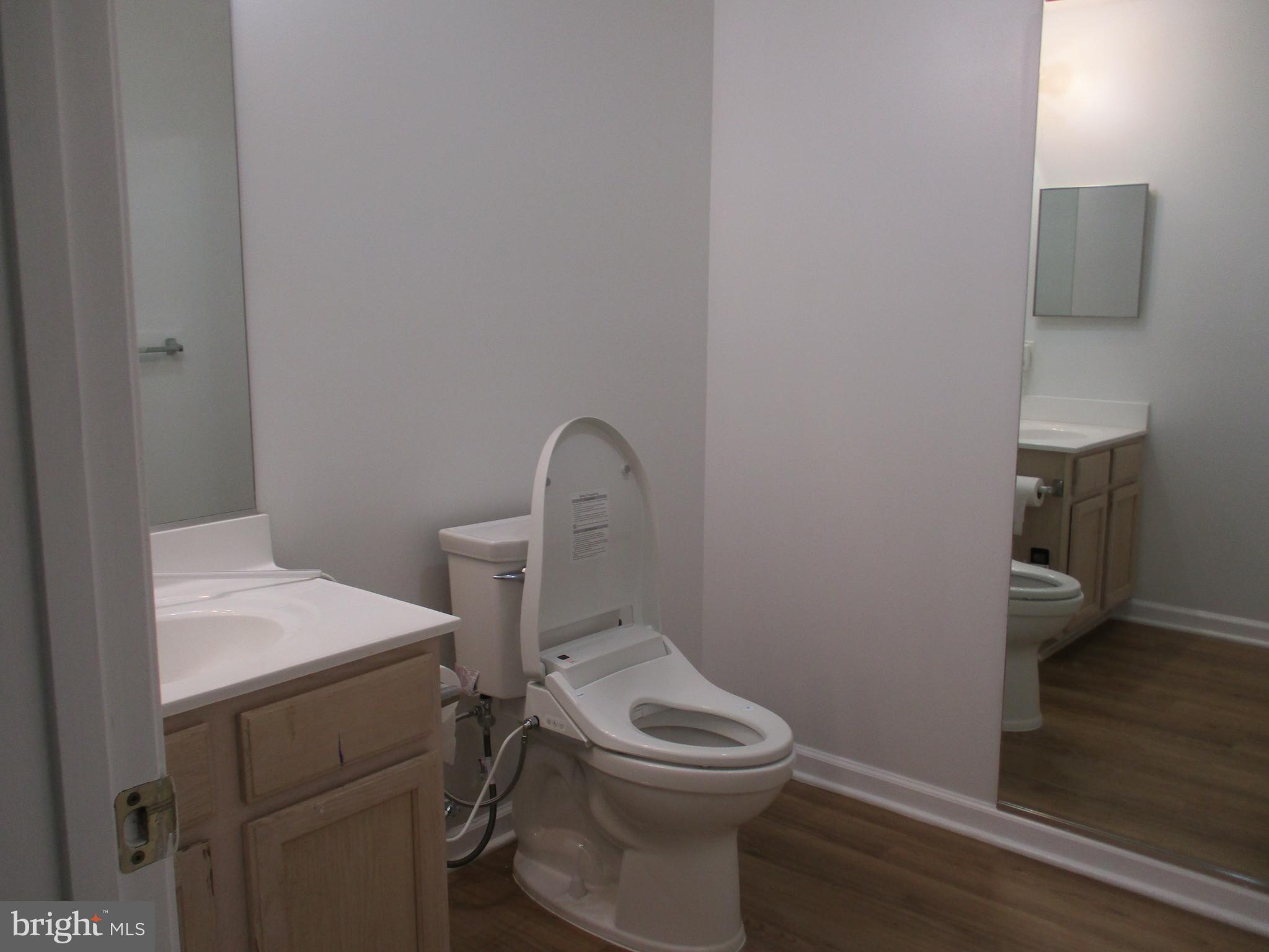 SENECA PARK NORTH - Residential Lease