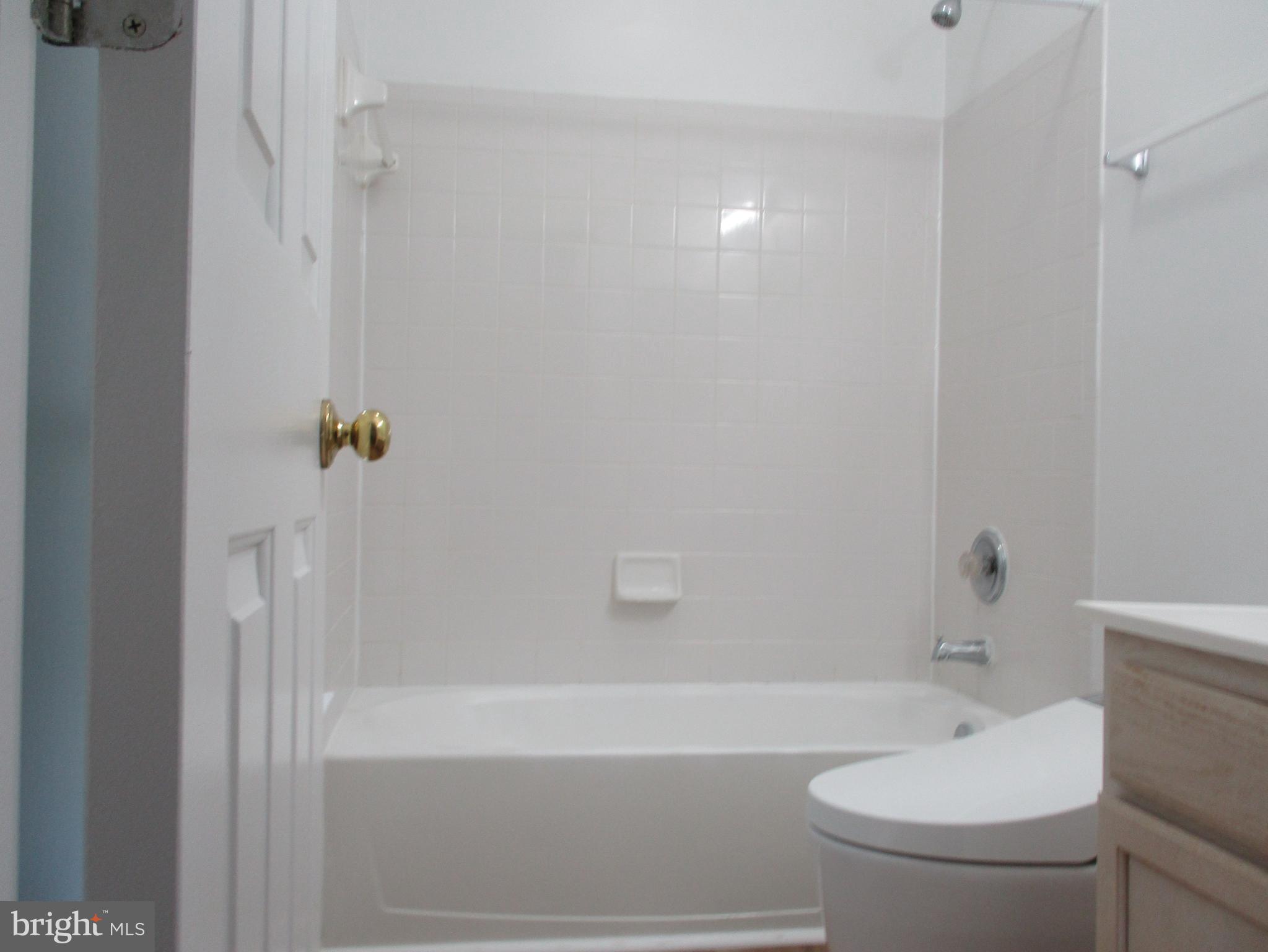 SENECA PARK NORTH - Residential Lease