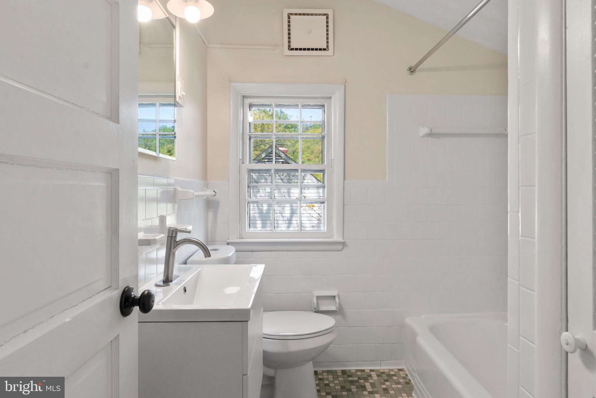 DICKEYVILLE HISTORIC DISTRICT - Residential Lease