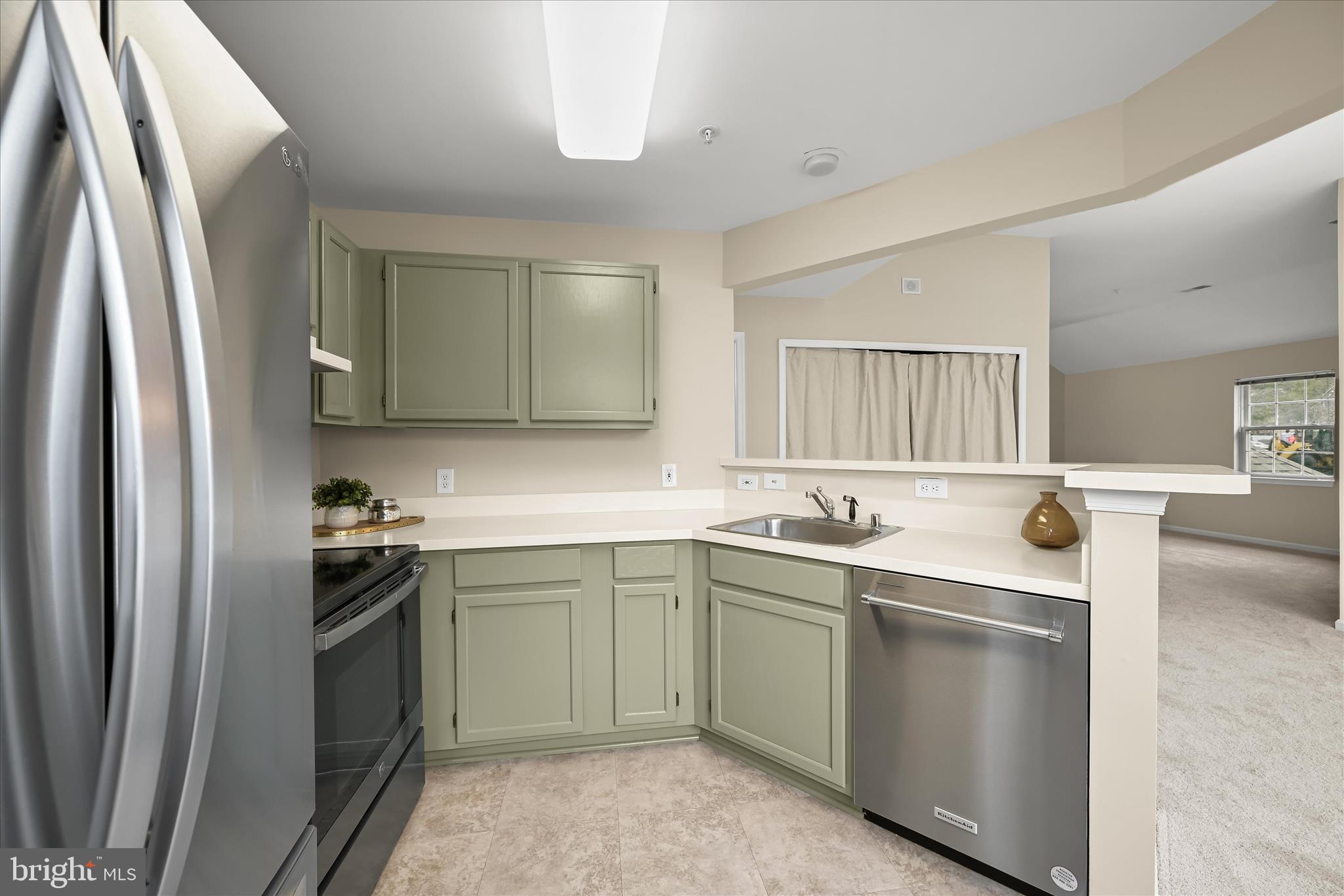 WYNDHAM AT TOWN CENTER - Residential