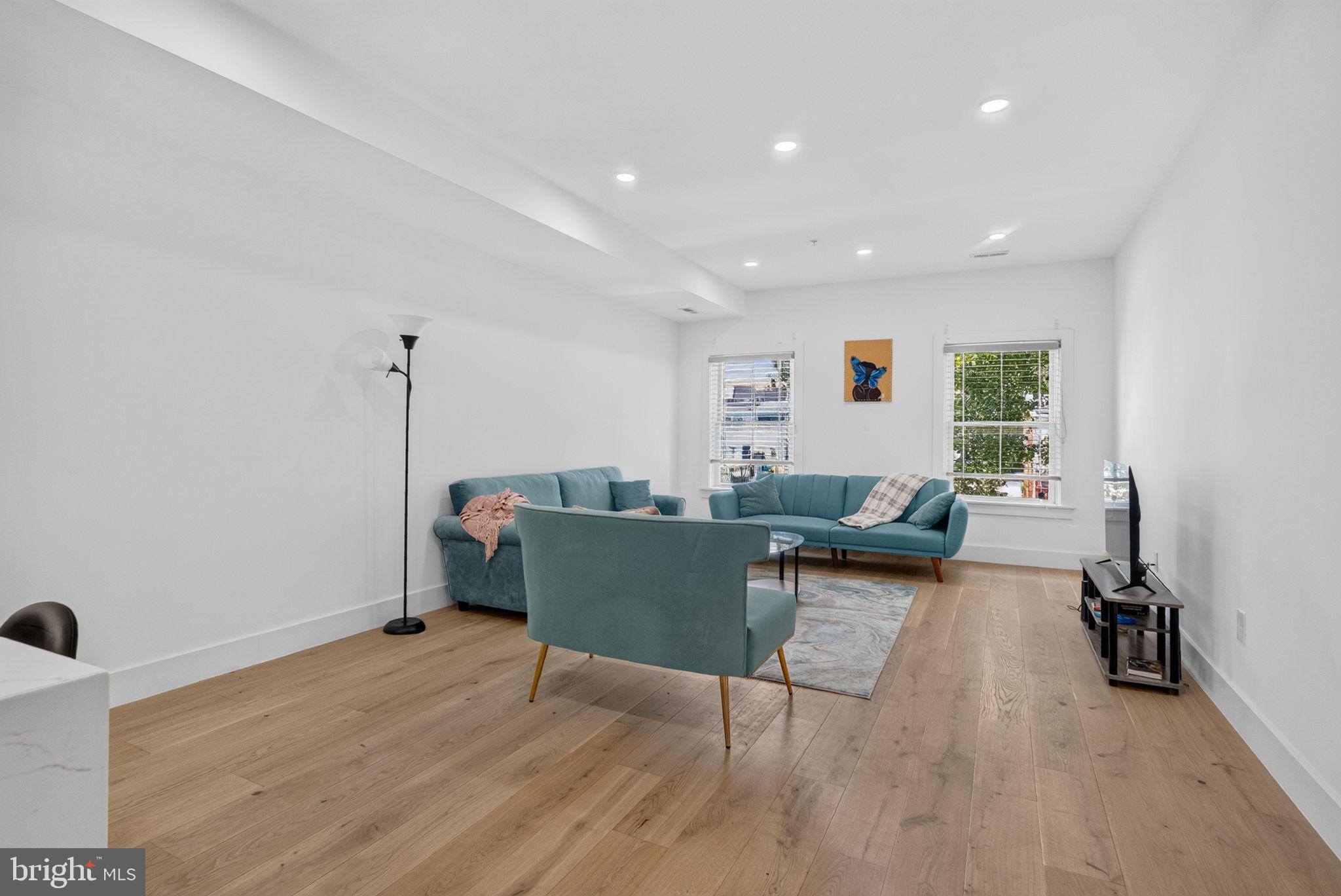 927 KENNEDY STREET NW 304
