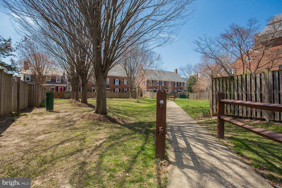 FAIRLINGTON - Residential