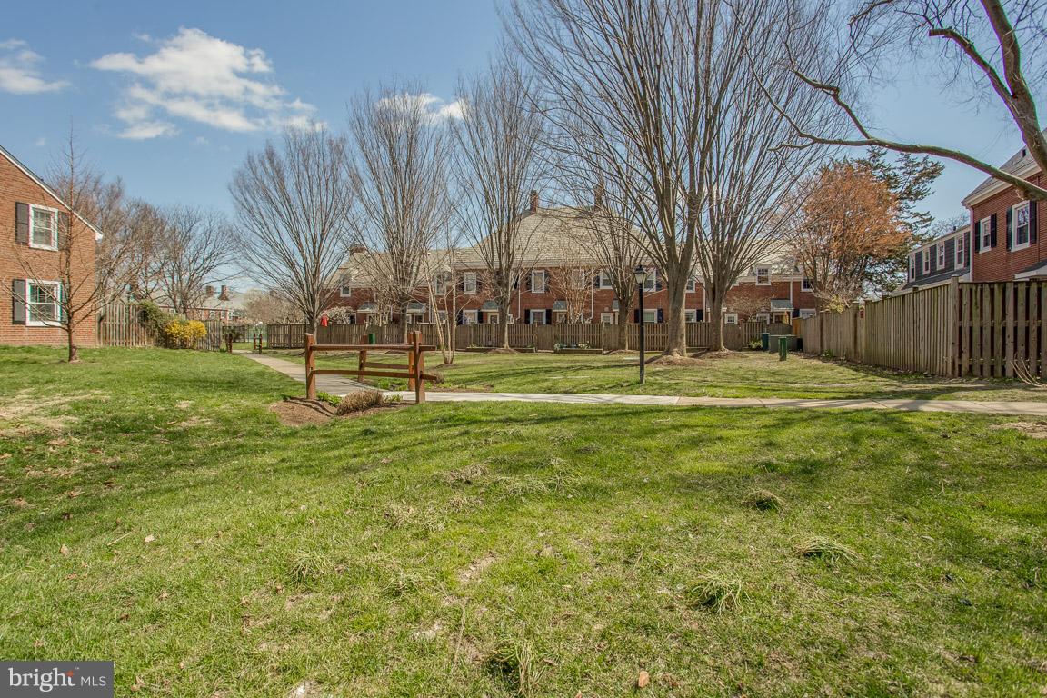 FAIRLINGTON - Residential