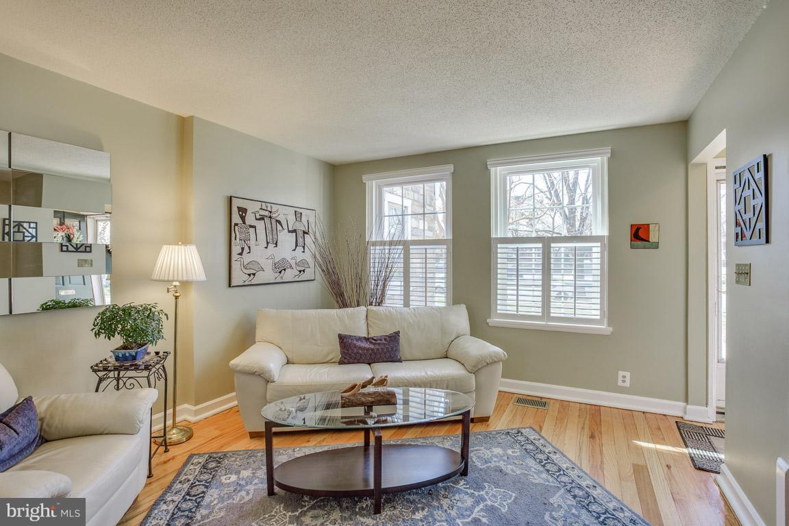 FAIRLINGTON - Residential