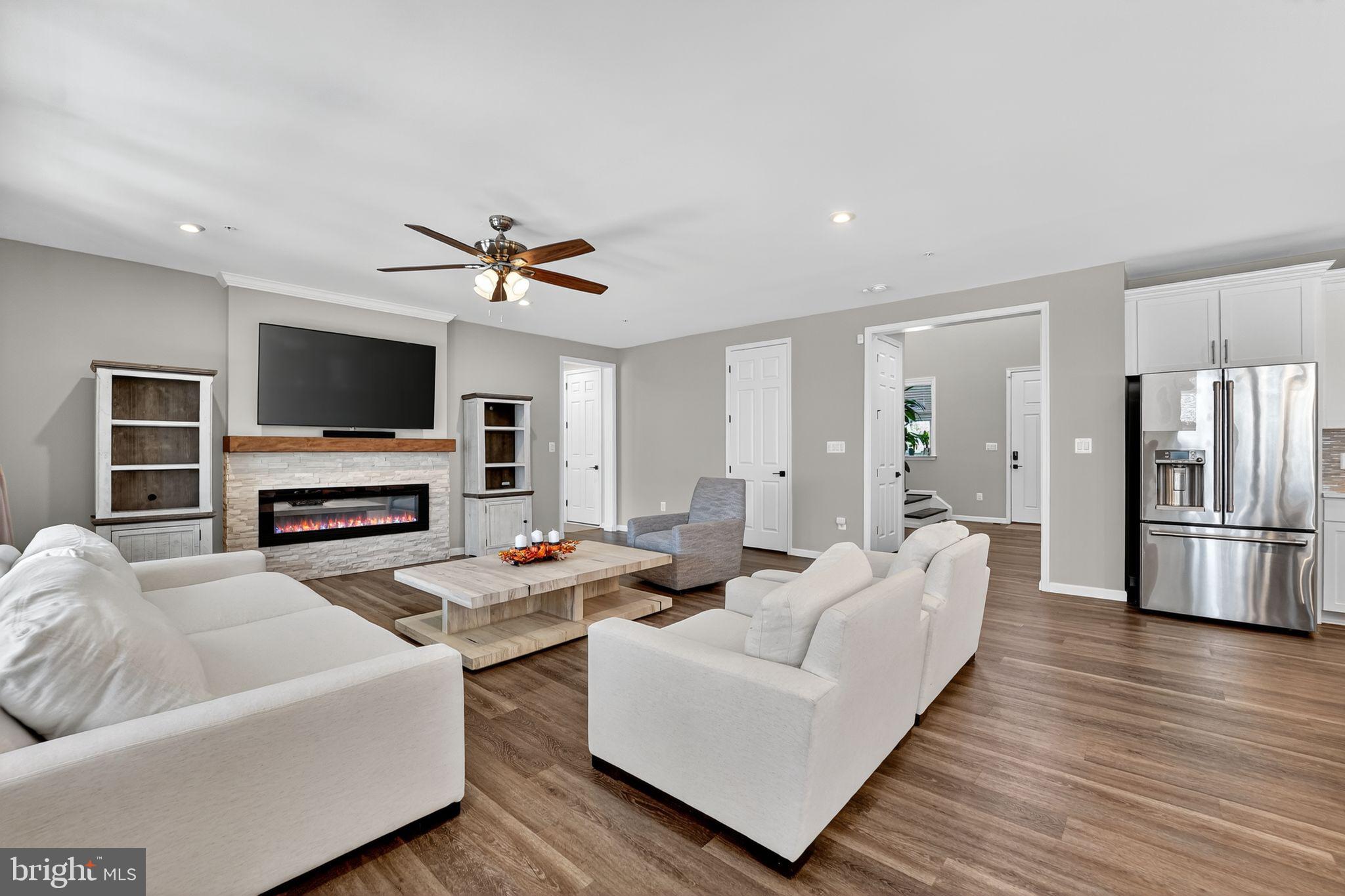 WALNUT RESERVE - Residential