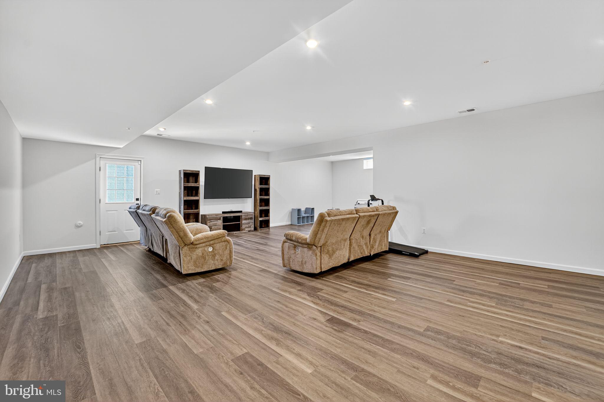 WALNUT RESERVE - Residential