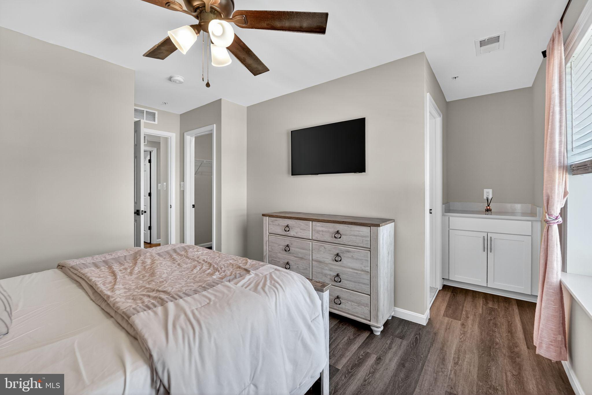 WALNUT RESERVE - Residential