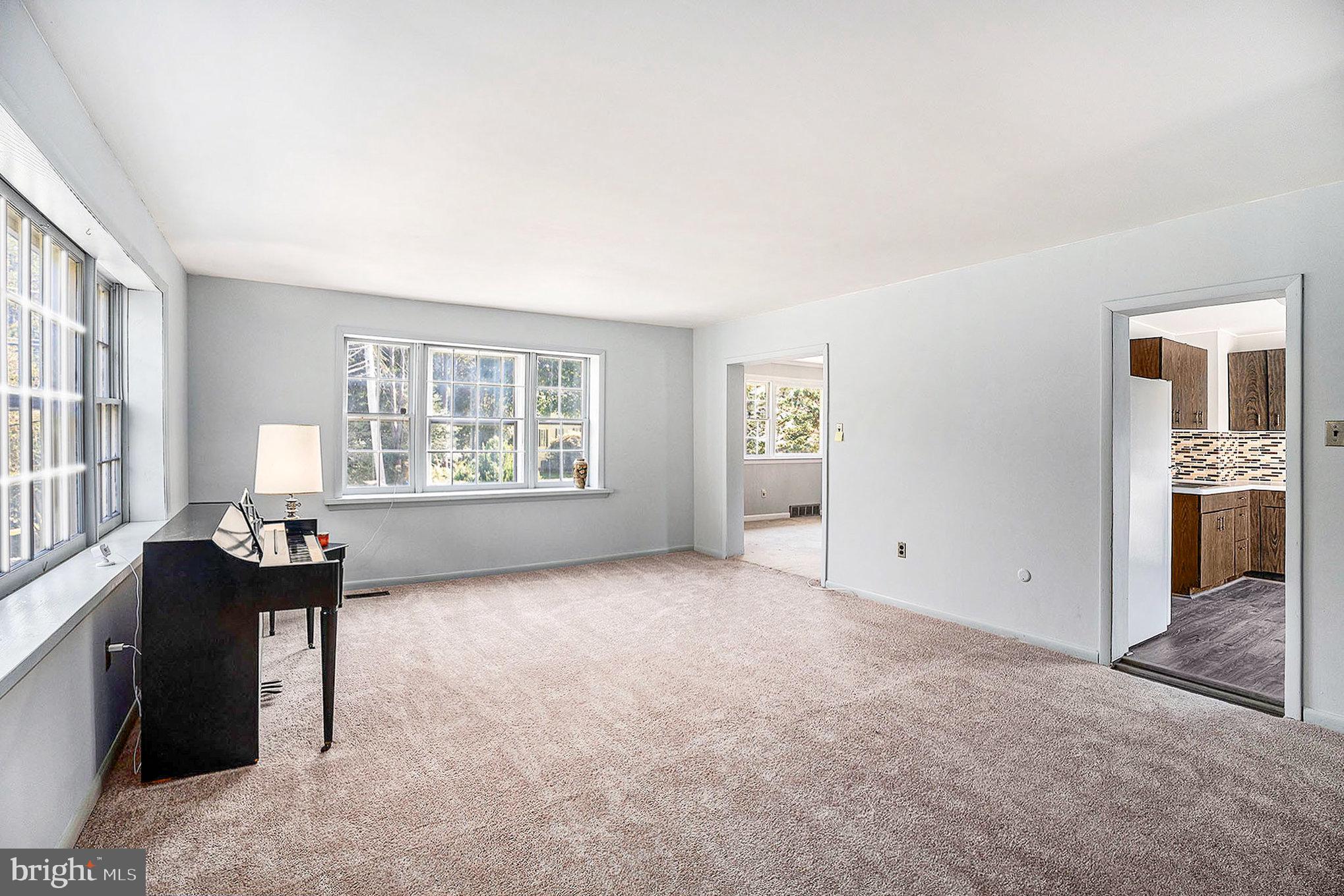 NEWTOWN SQ - Residential