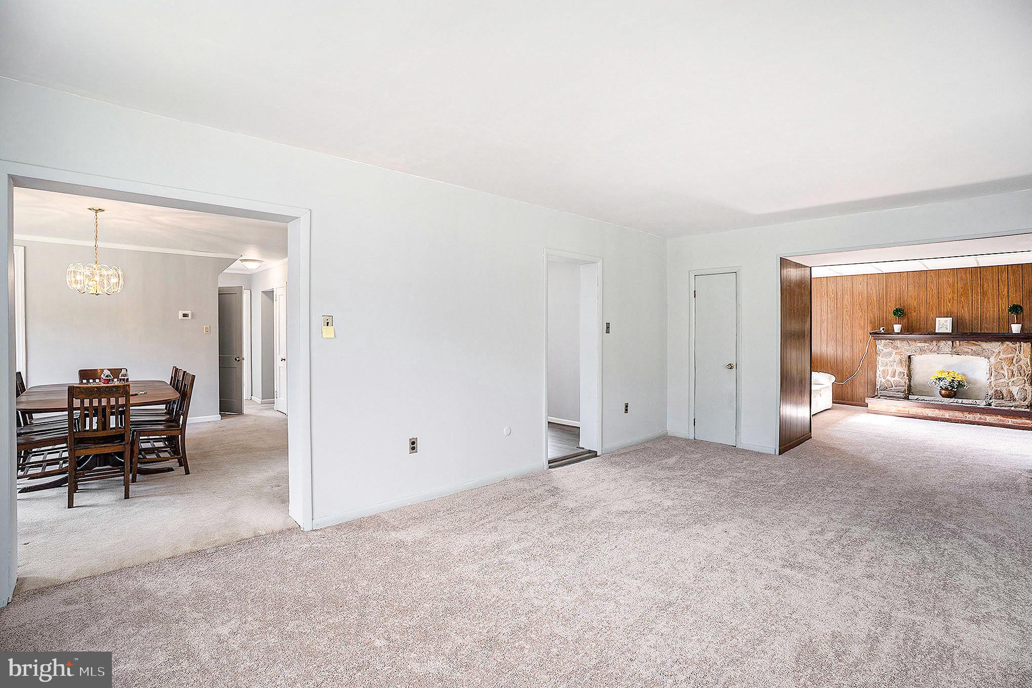 NEWTOWN SQ - Residential