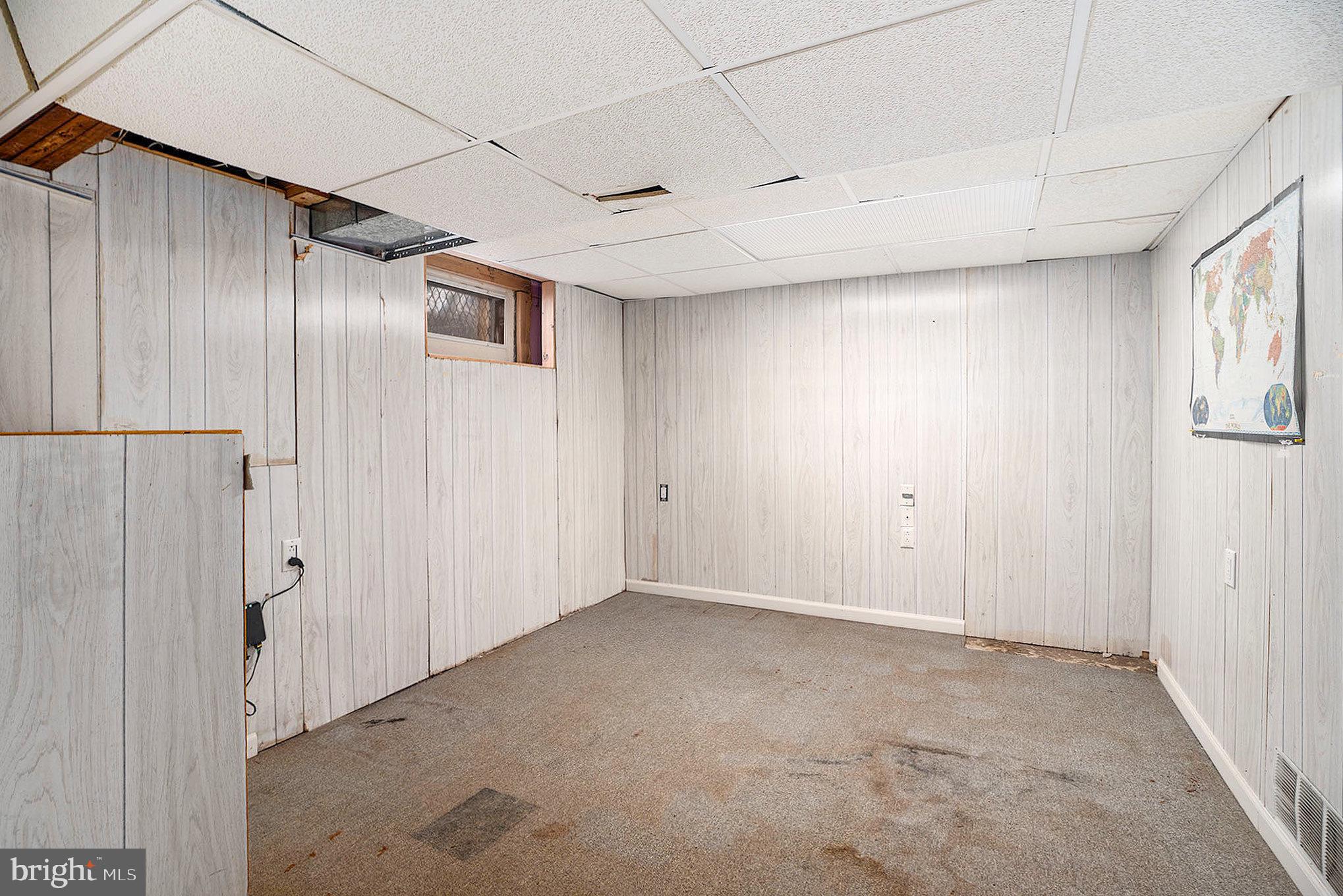 NEWTOWN SQ - Residential