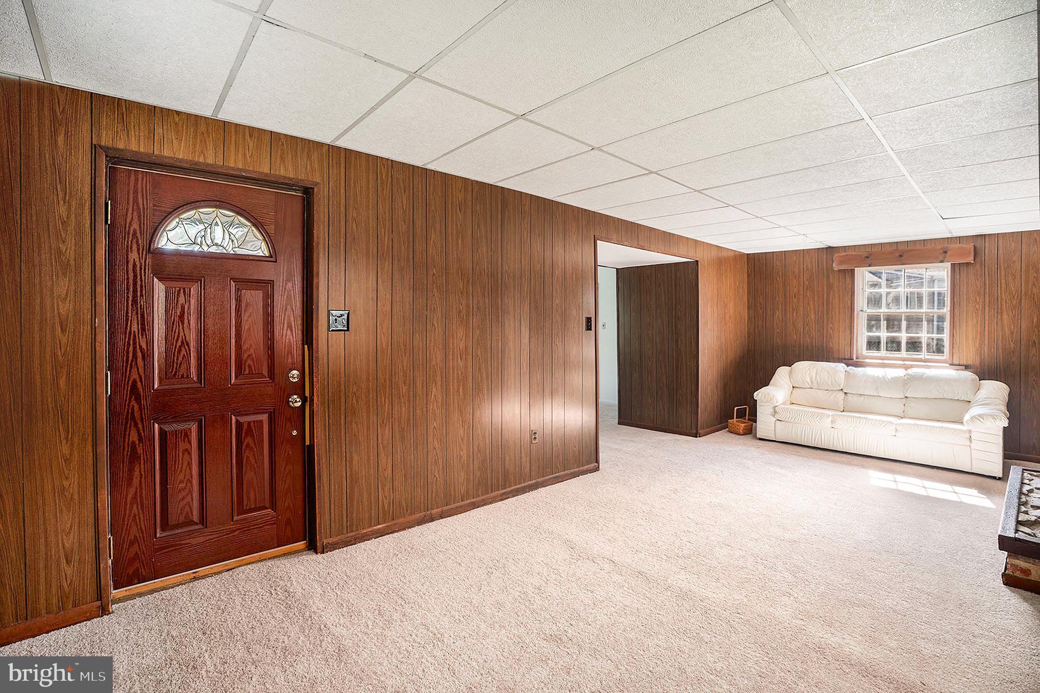 NEWTOWN SQ - Residential