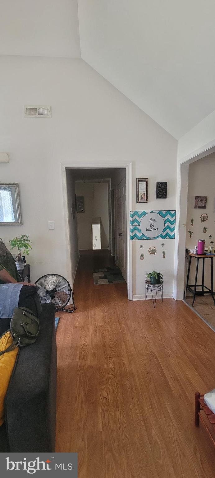 AMES COURT - Residential