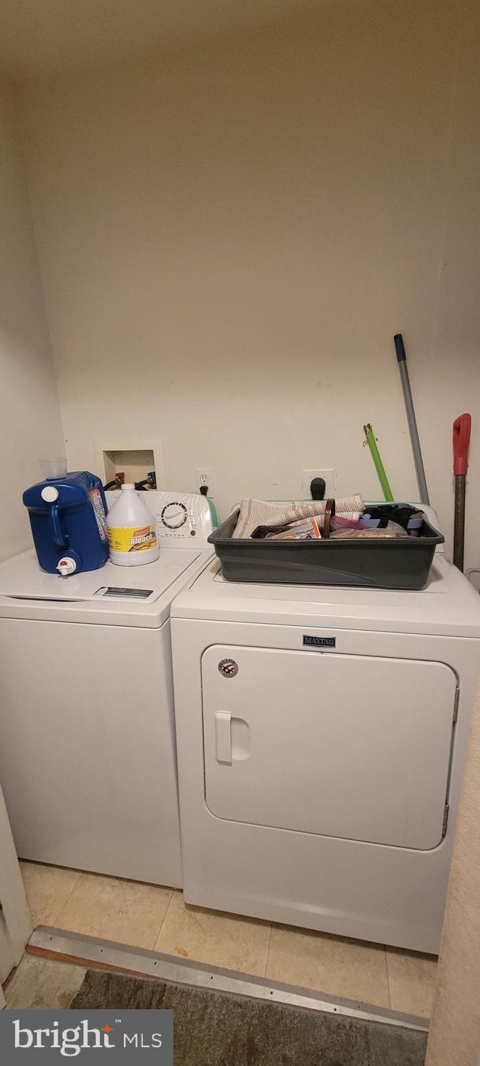 AMES COURT - Residential