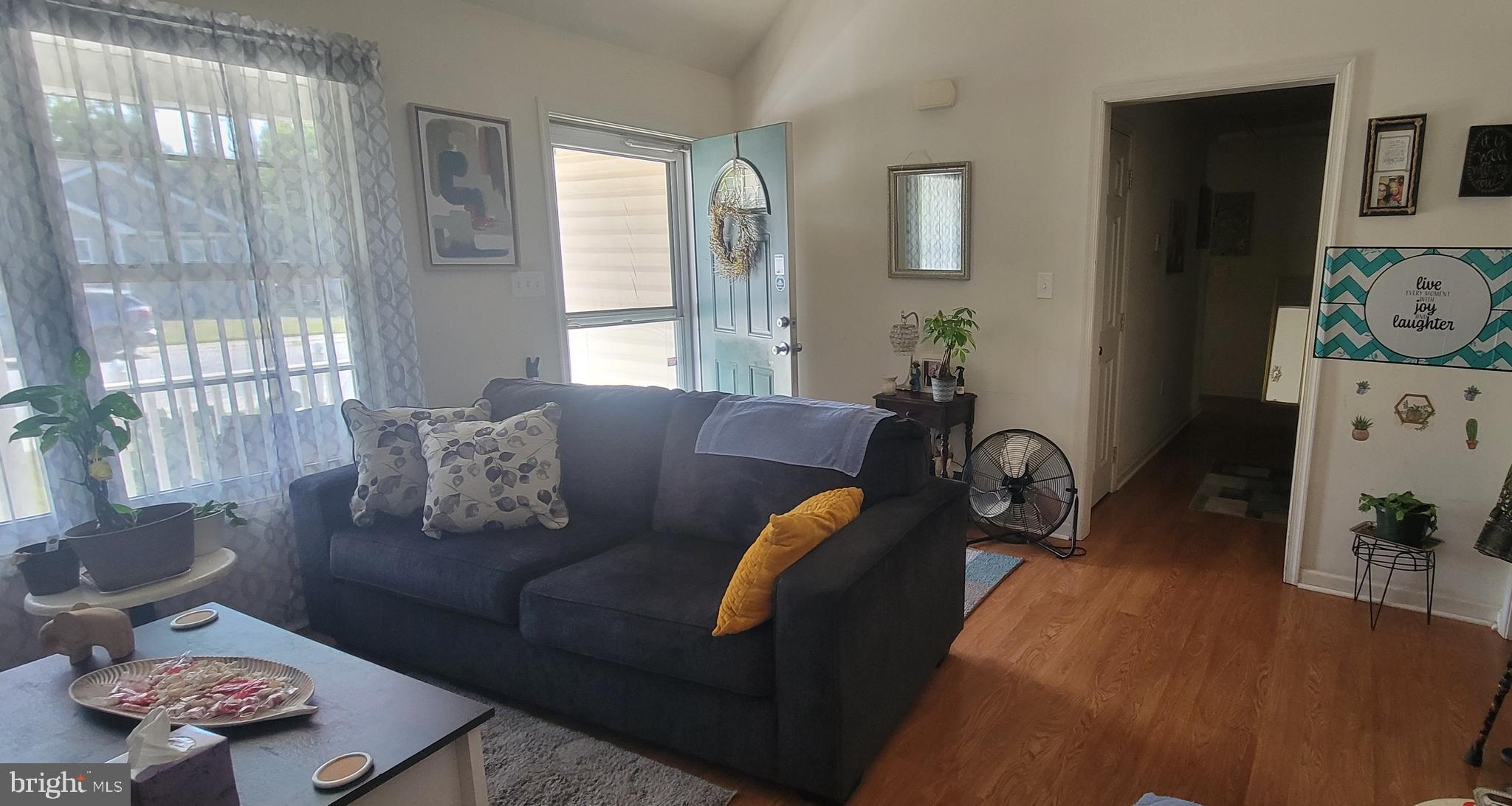 825 AMES COURT