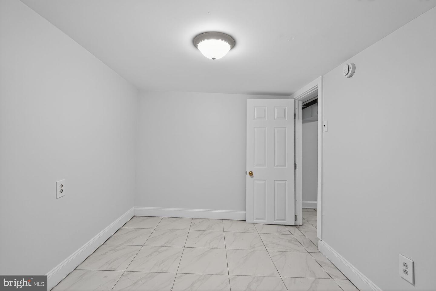 SHARON HILL - Residential Lease