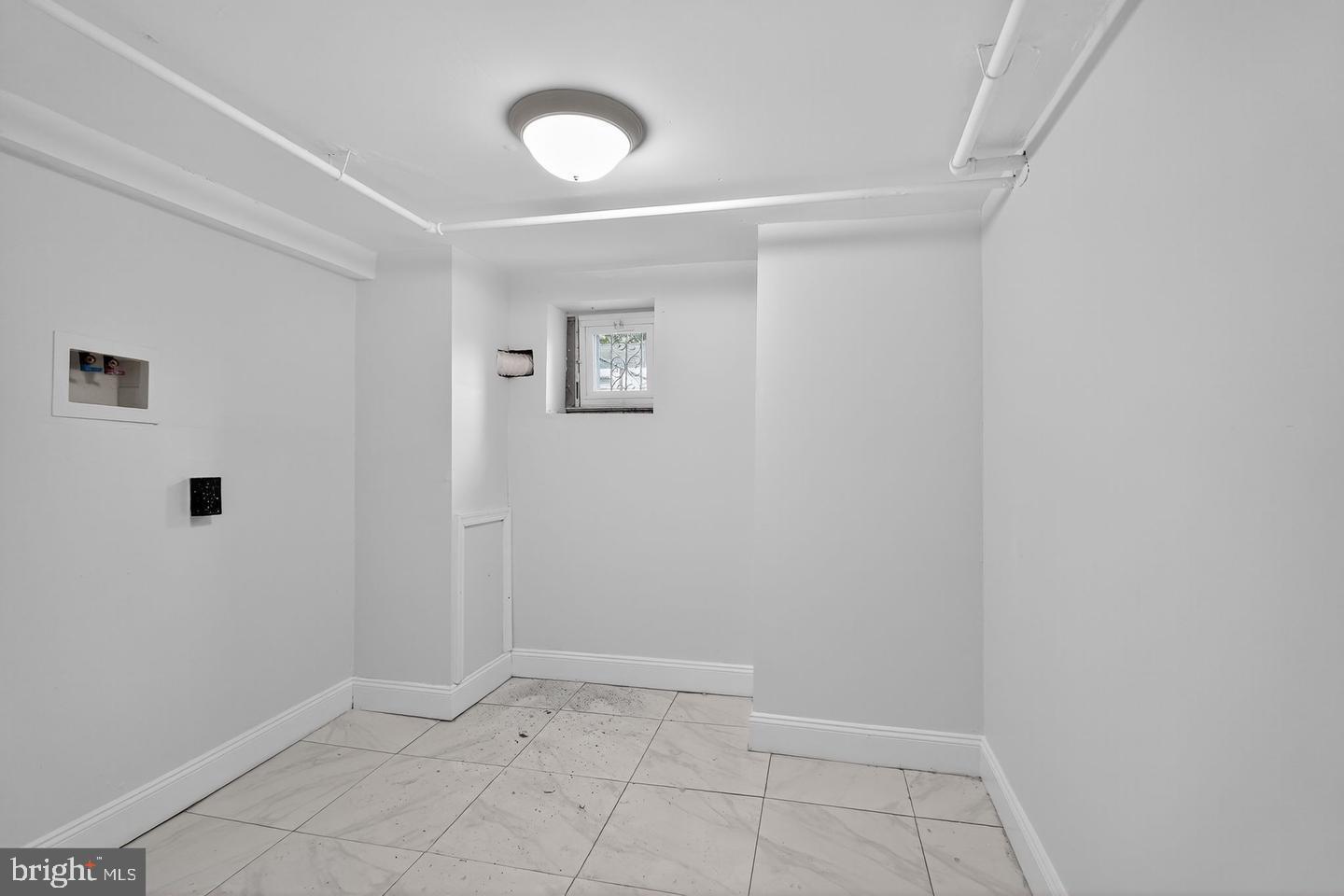 SHARON HILL - Residential Lease