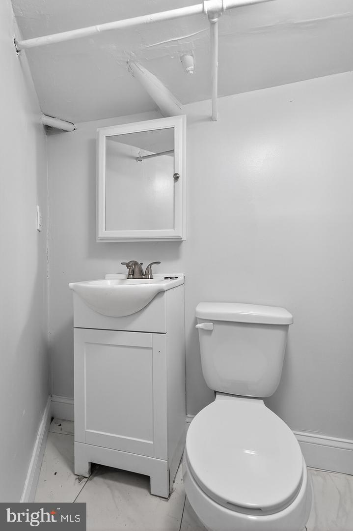 SHARON HILL - Residential Lease