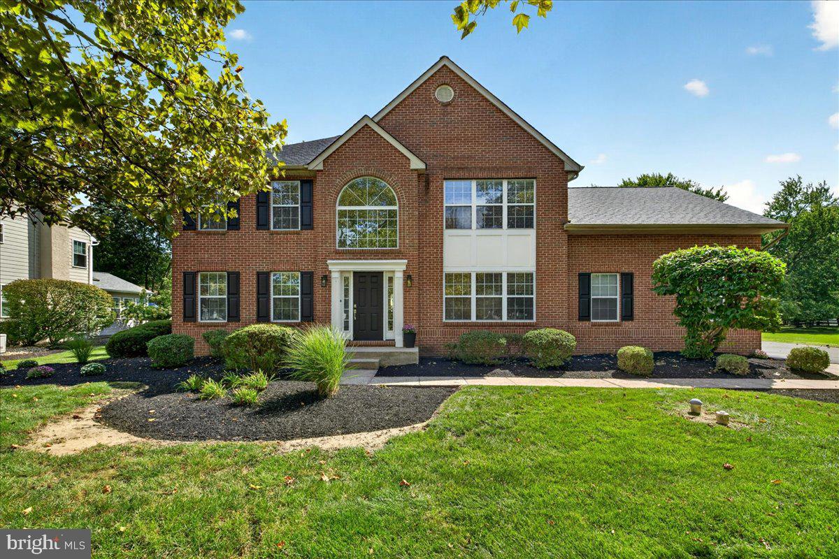 1211 LONGMEADOW LANE