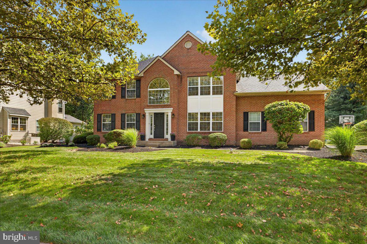 1211 LONGMEADOW LANE