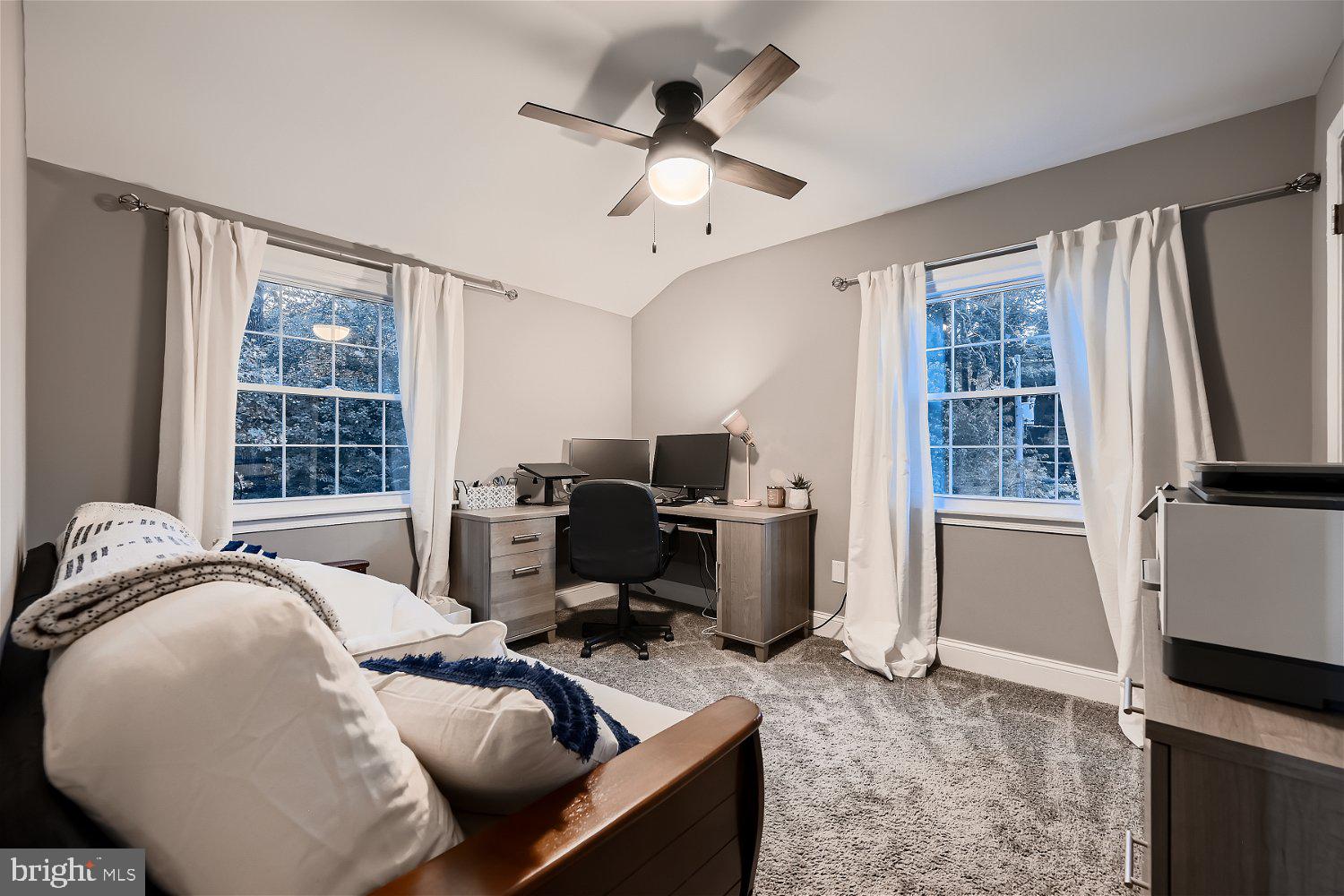 NOB HILL - Residential