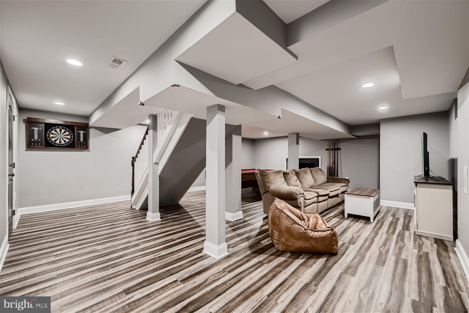 NOB HILL - Residential