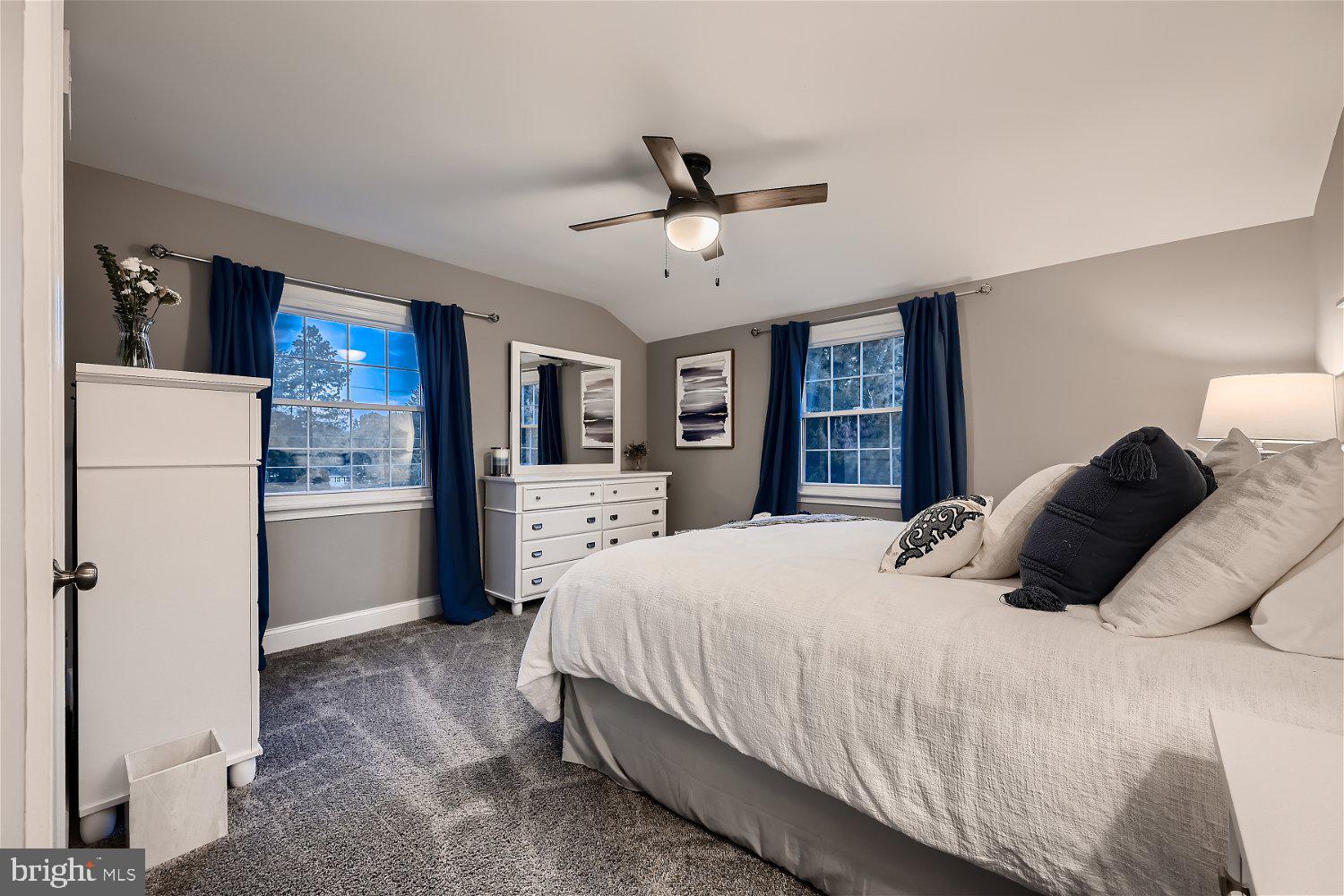 NOB HILL - Residential