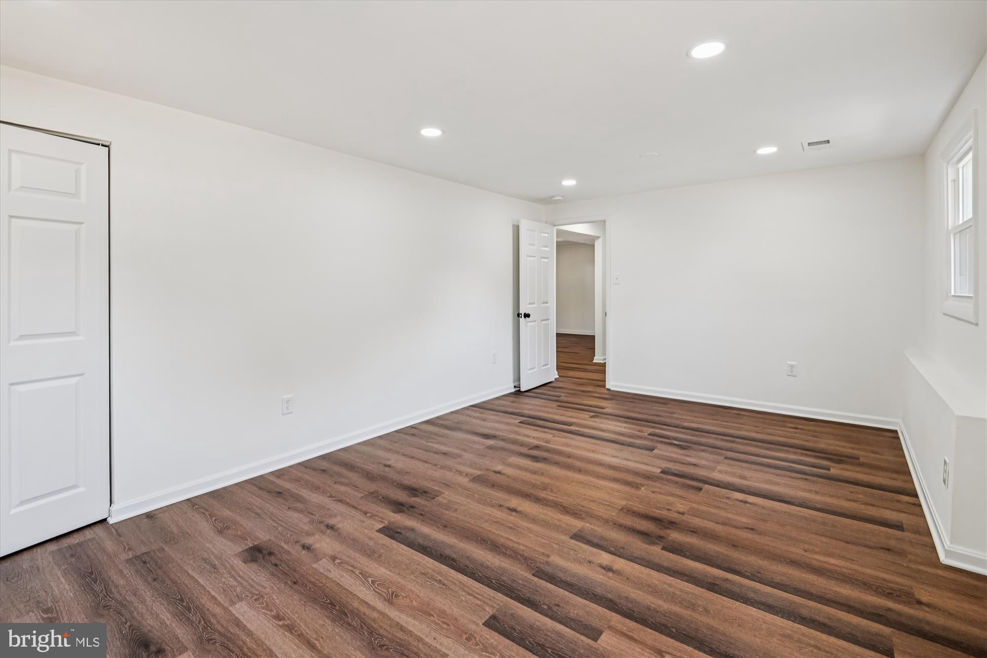 FOUR SEASONS ESTATES - Residential