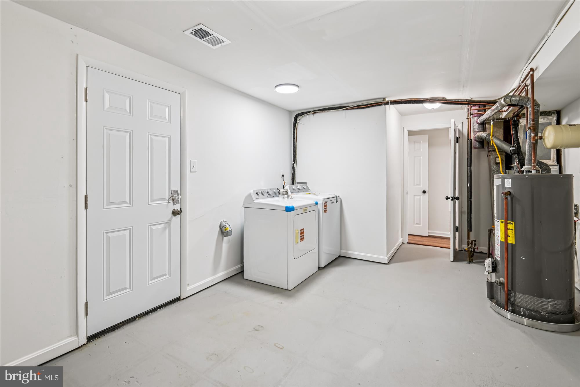 FOUR SEASONS ESTATES - Residential