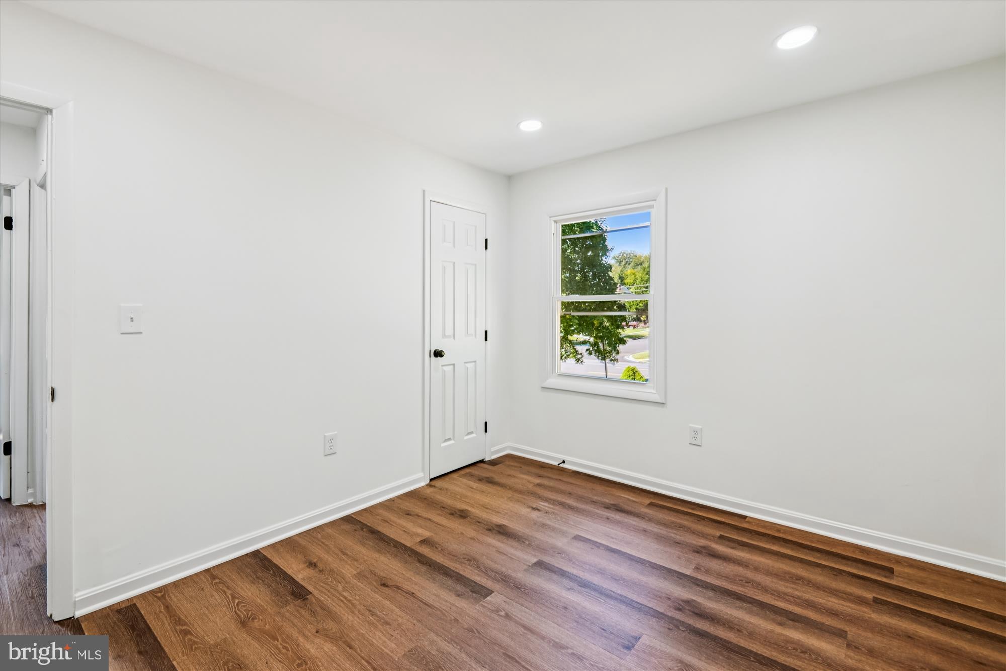 FOUR SEASONS ESTATES - Residential