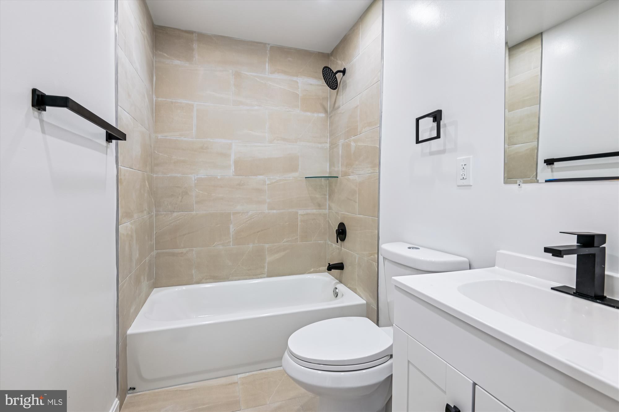 FOUR SEASONS ESTATES - Residential