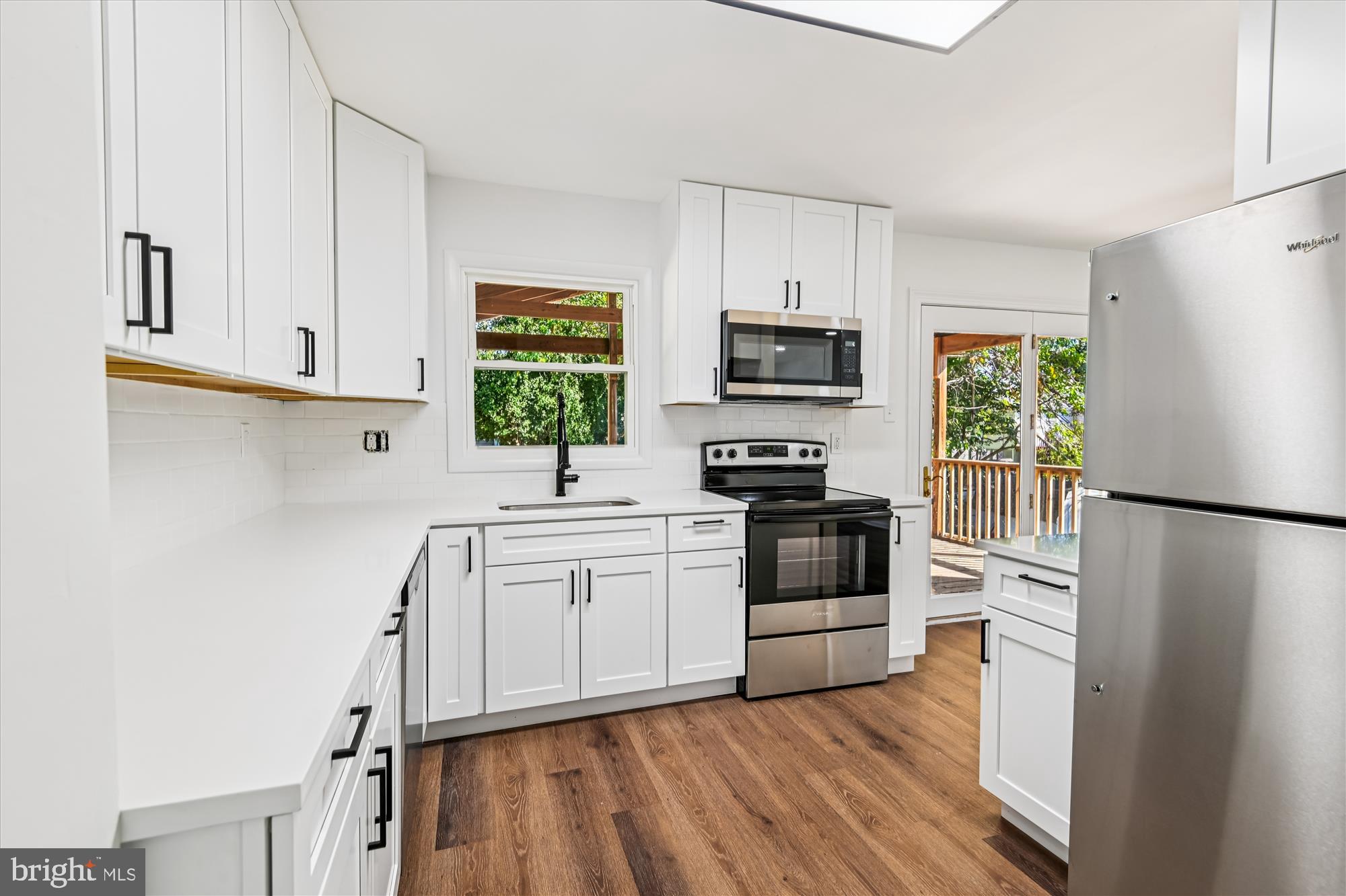 FOUR SEASONS ESTATES - Residential