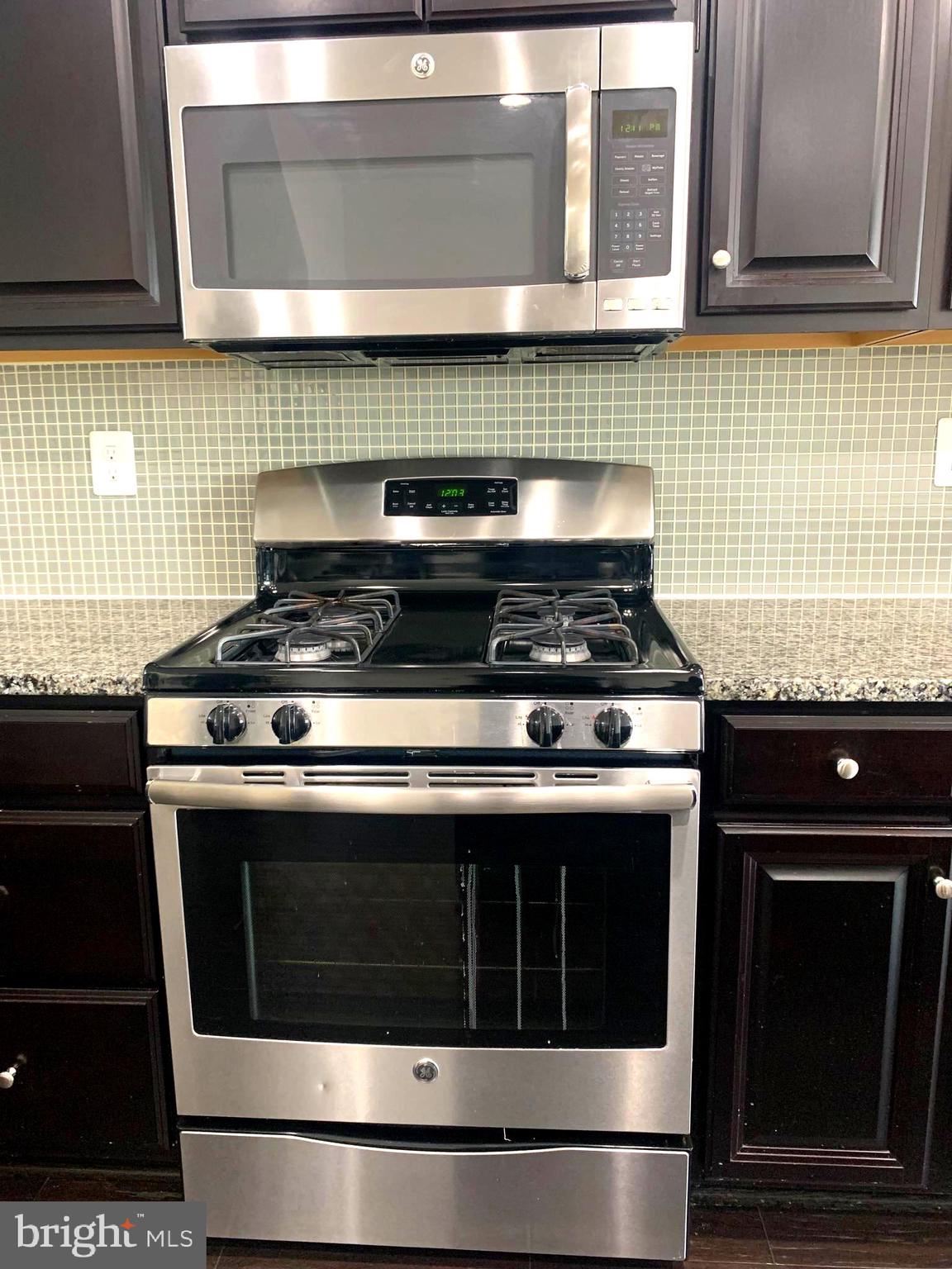 BALLARD GREEN - Residential Lease