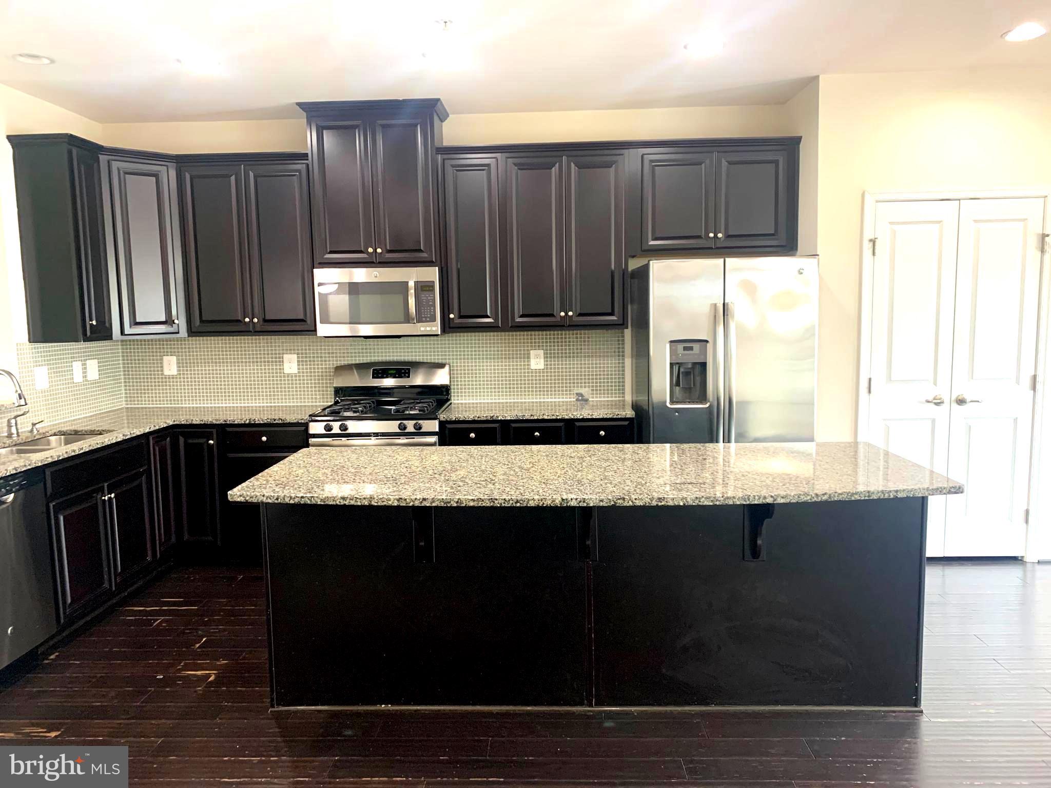 BALLARD GREEN - Residential Lease