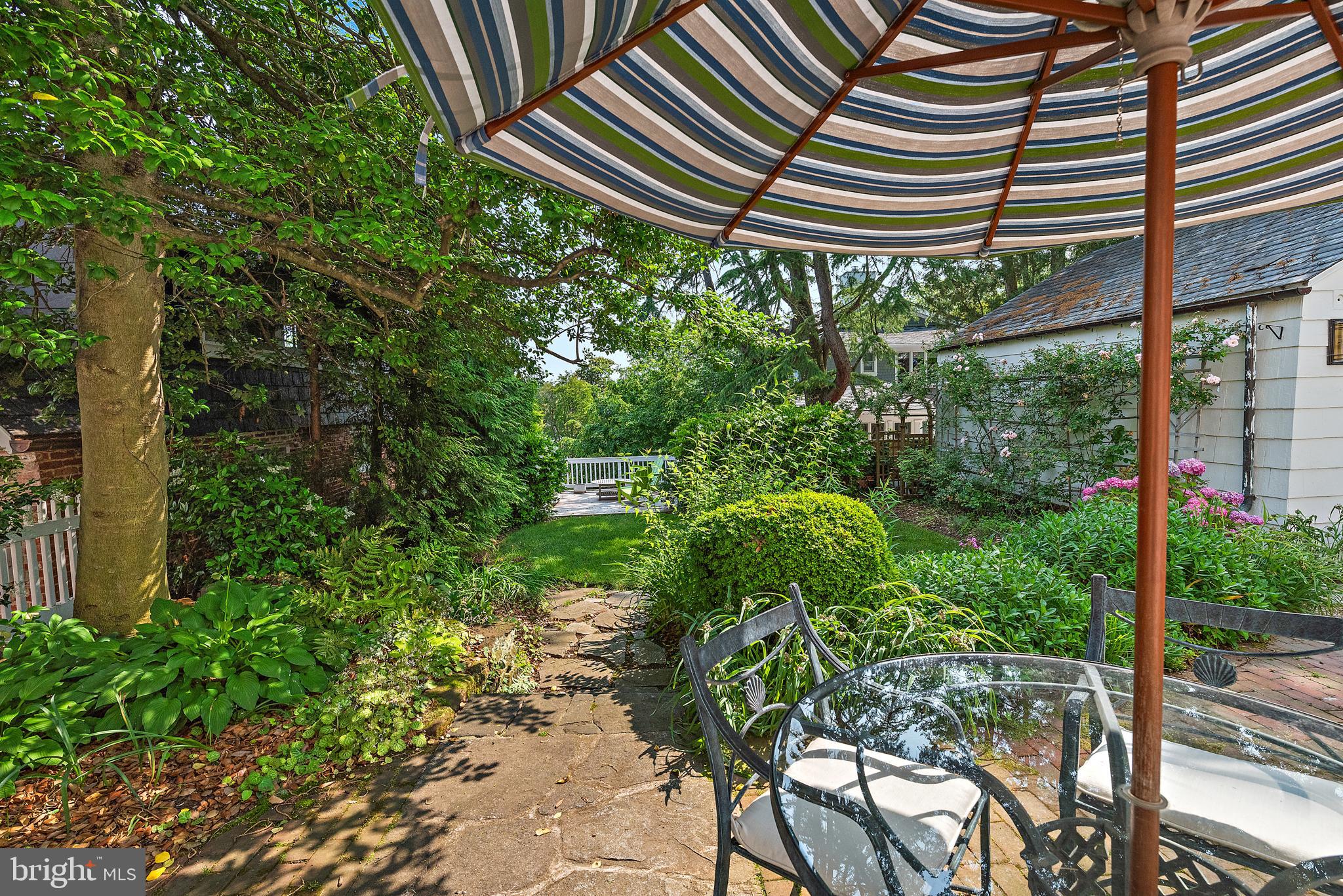 11 SOUTHGATE AVENUE