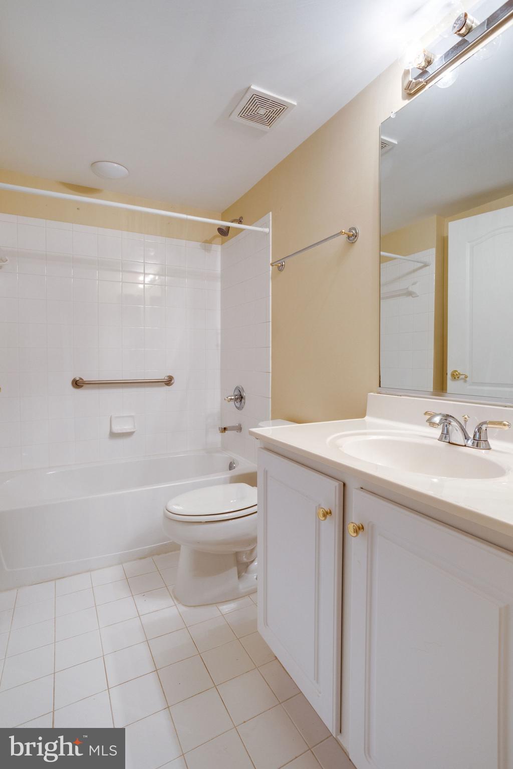 COLVIN MILL RUN - Residential Lease