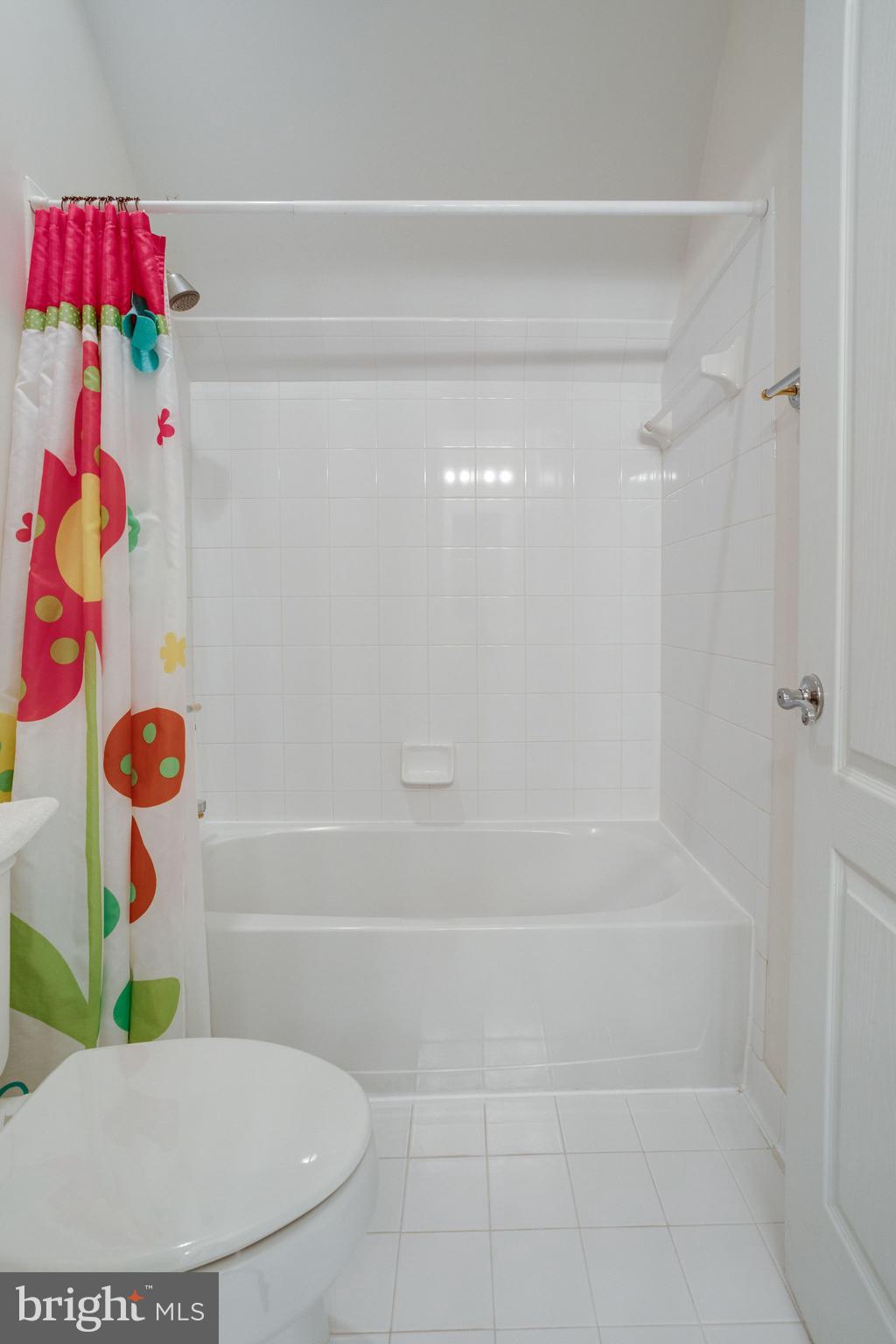 COLVIN MILL RUN - Residential Lease