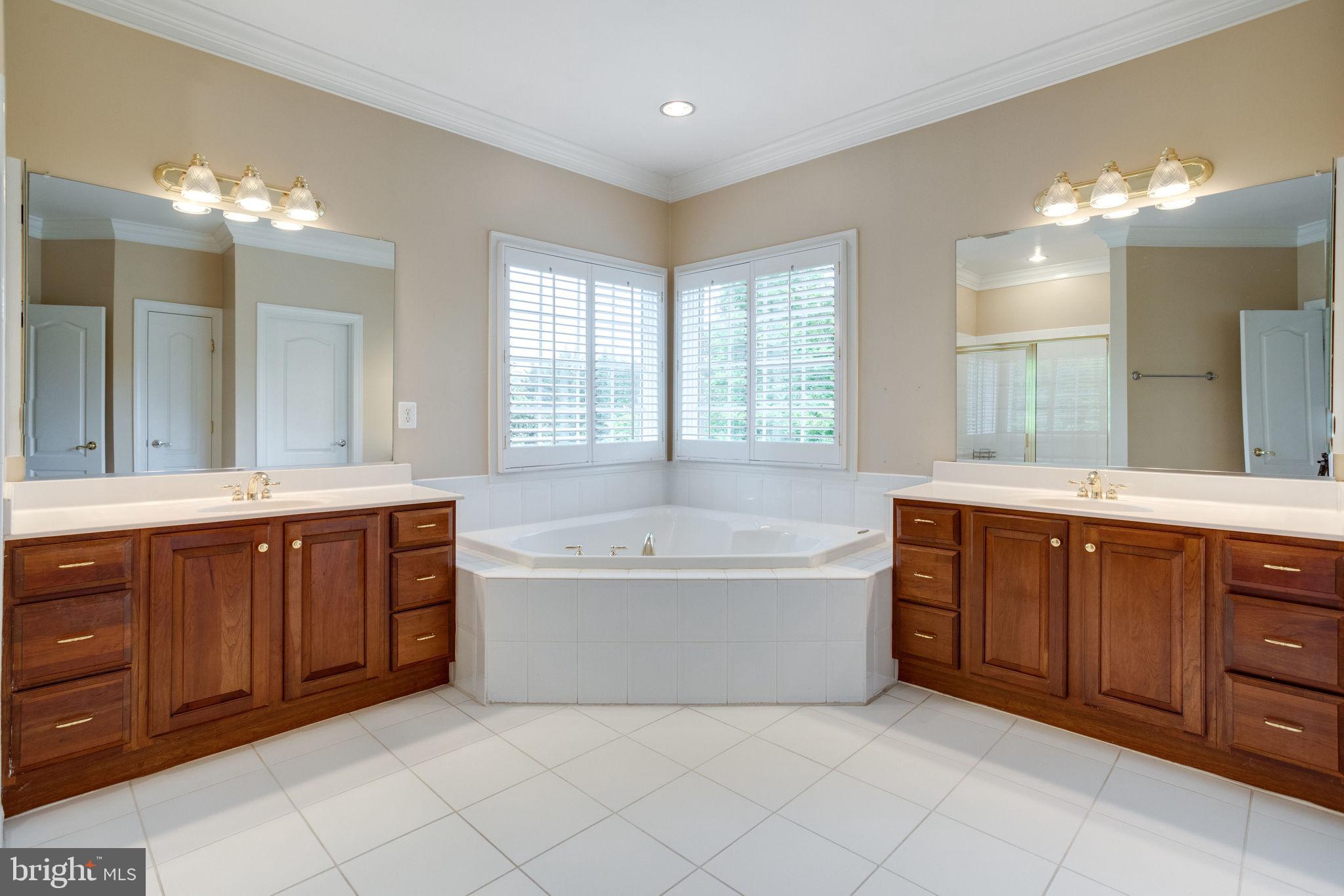 COLVIN MILL RUN - Residential Lease