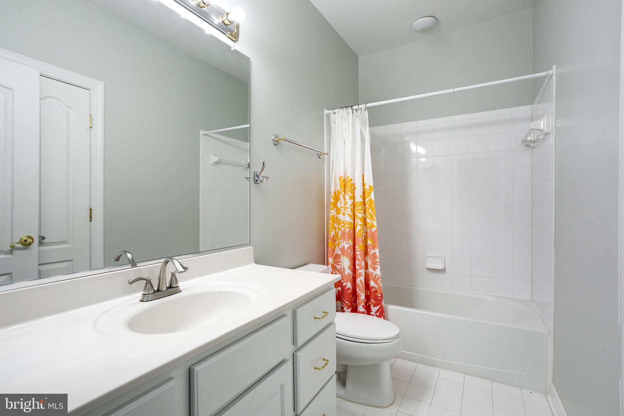 COLVIN MILL RUN - Residential Lease